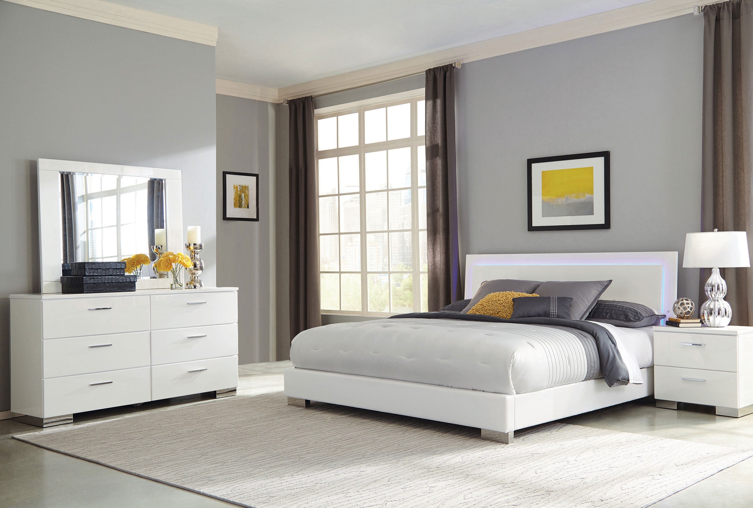 Tampa Furniture Outlet - Coaster - Felicity 4-piece Eastern King Bedroom Set White High Gloss - 203500KE-S4