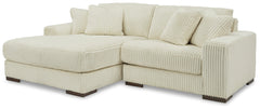 Lindyn Sectional
