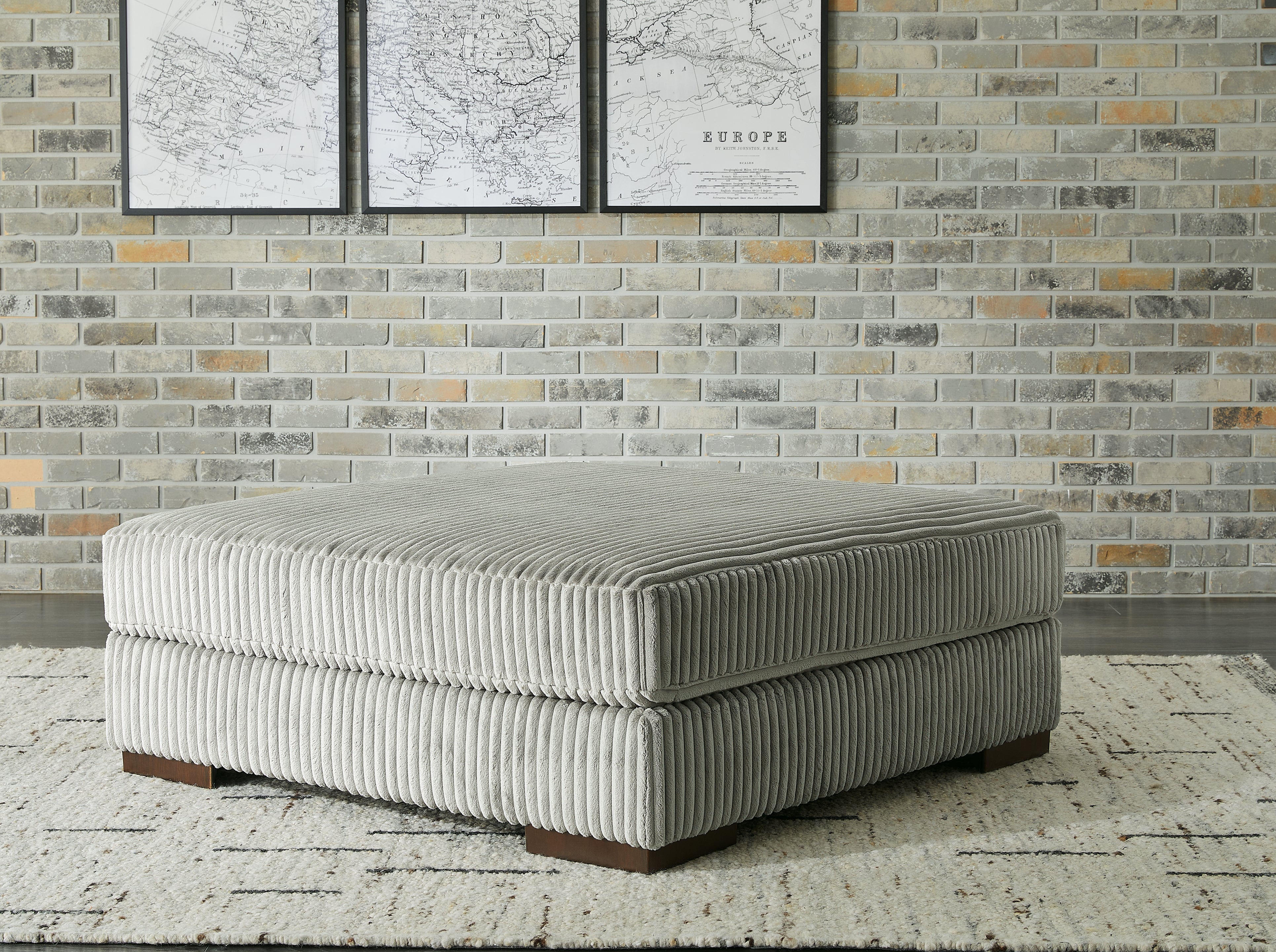 Tampa Furniture Outlet Lutz - Ashley Furniture - Lindyn Living Room - Oversized Accent Ottoman / Fog - 2110508