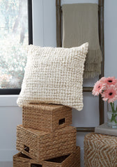 Tampa Furniture Outlet Lutz - Ashley Furniture - Aavie Pillows - Pillow (4/CS) / Ivory - A1000956