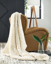 Tampa Furniture Outlet Lutz - Ashley Furniture - Chaddon Throw - Throw / Ivory - A1001060T