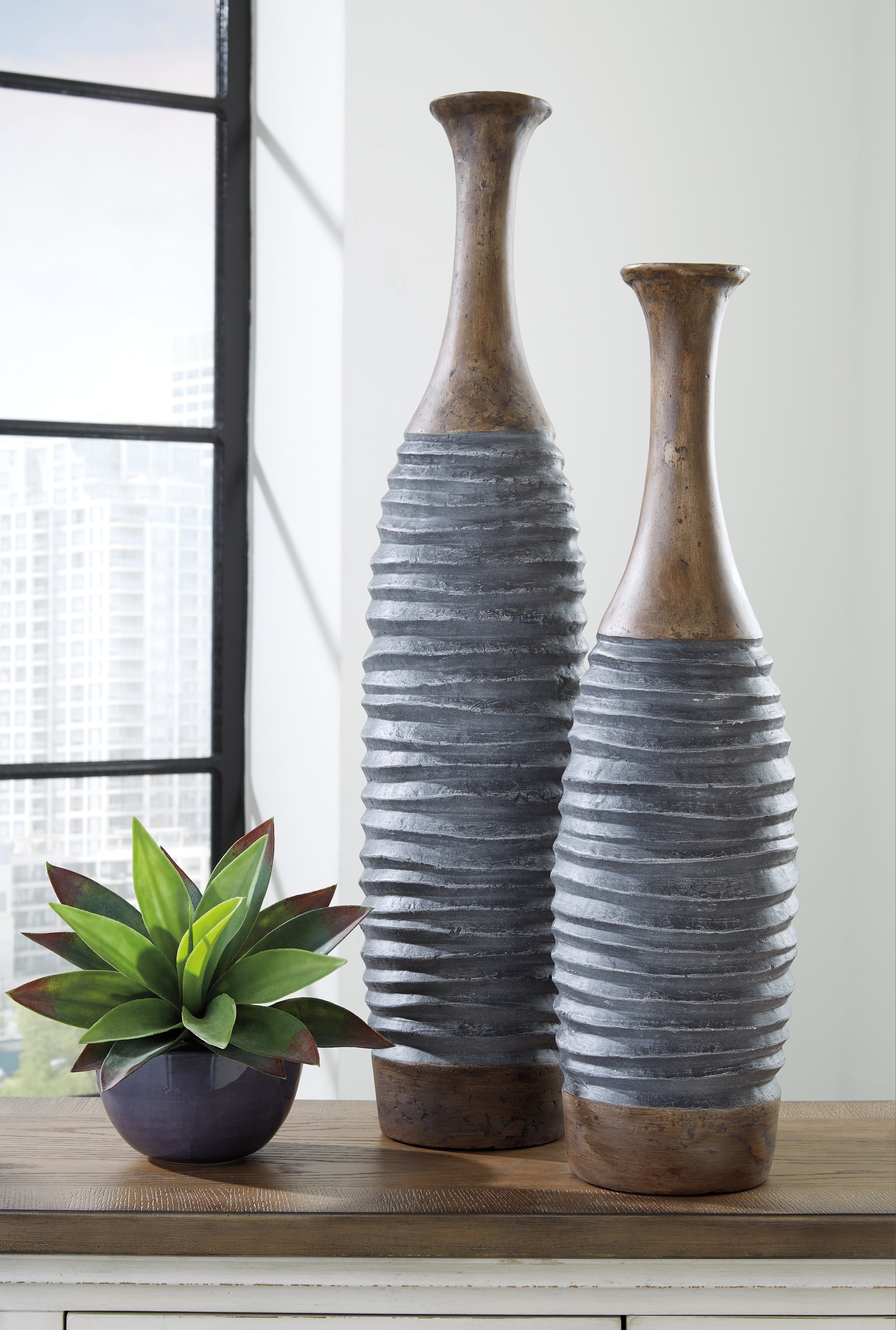 Tampa Furniture Outlet Lutz - Ashley Furniture - Blayze Vase - Vase Set (Set of 2) / Antique Gray/Brown - A2000388