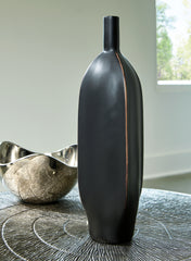 Tampa Furniture Outlet Lutz - Ashley Furniture - Rhaveney Vase - Vase (3/CS) / Black - A2000551