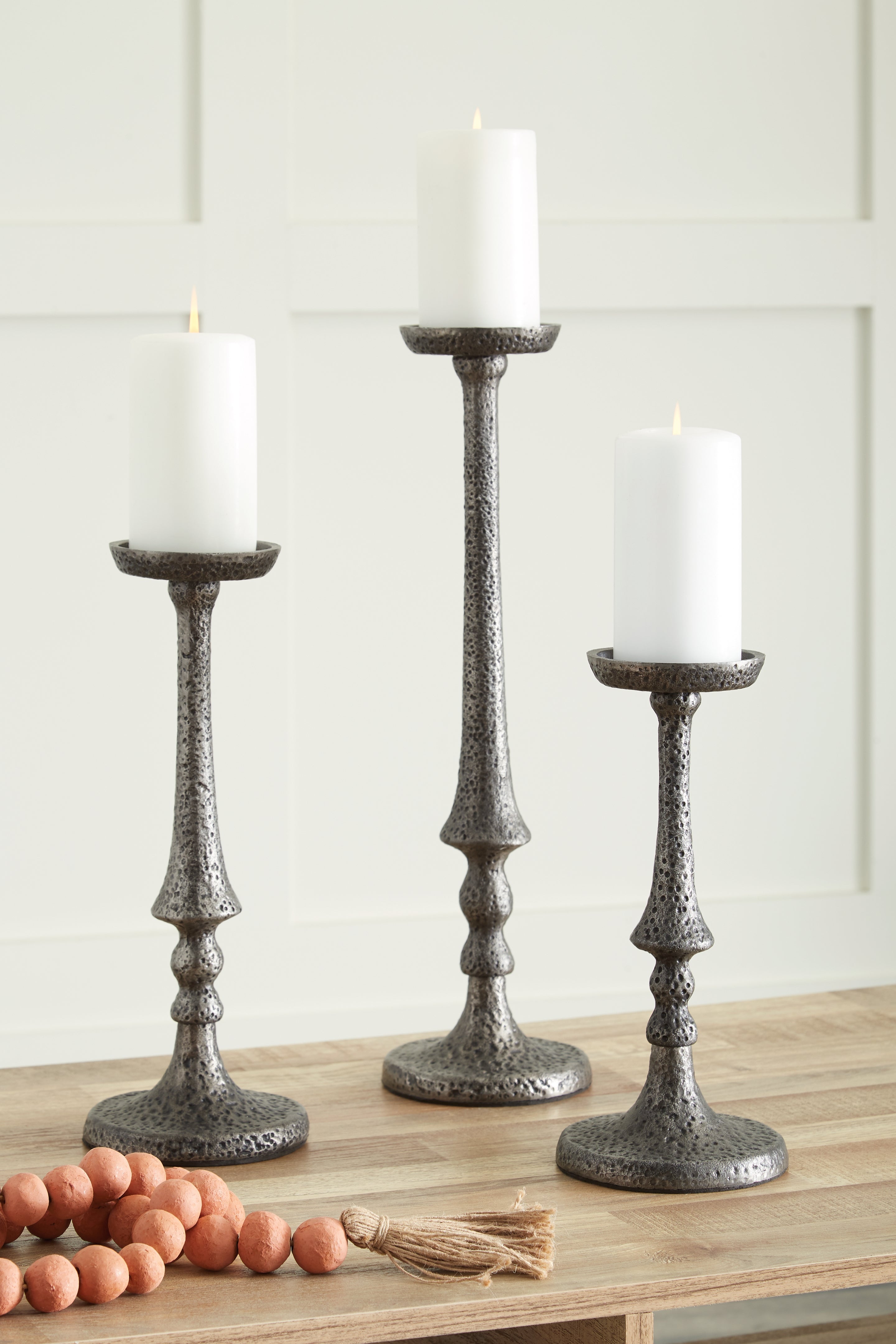 Tampa Furniture Outlet Lutz - Ashley Furniture - Eravell Candle Holder - Candle Holder Set (3/CN) / Pewter Finish - A2000584