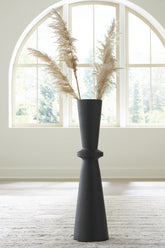 Tampa Furniture Outlet Lutz - Ashley Furniture - Collisten Vase - Vase / Black - A2000664