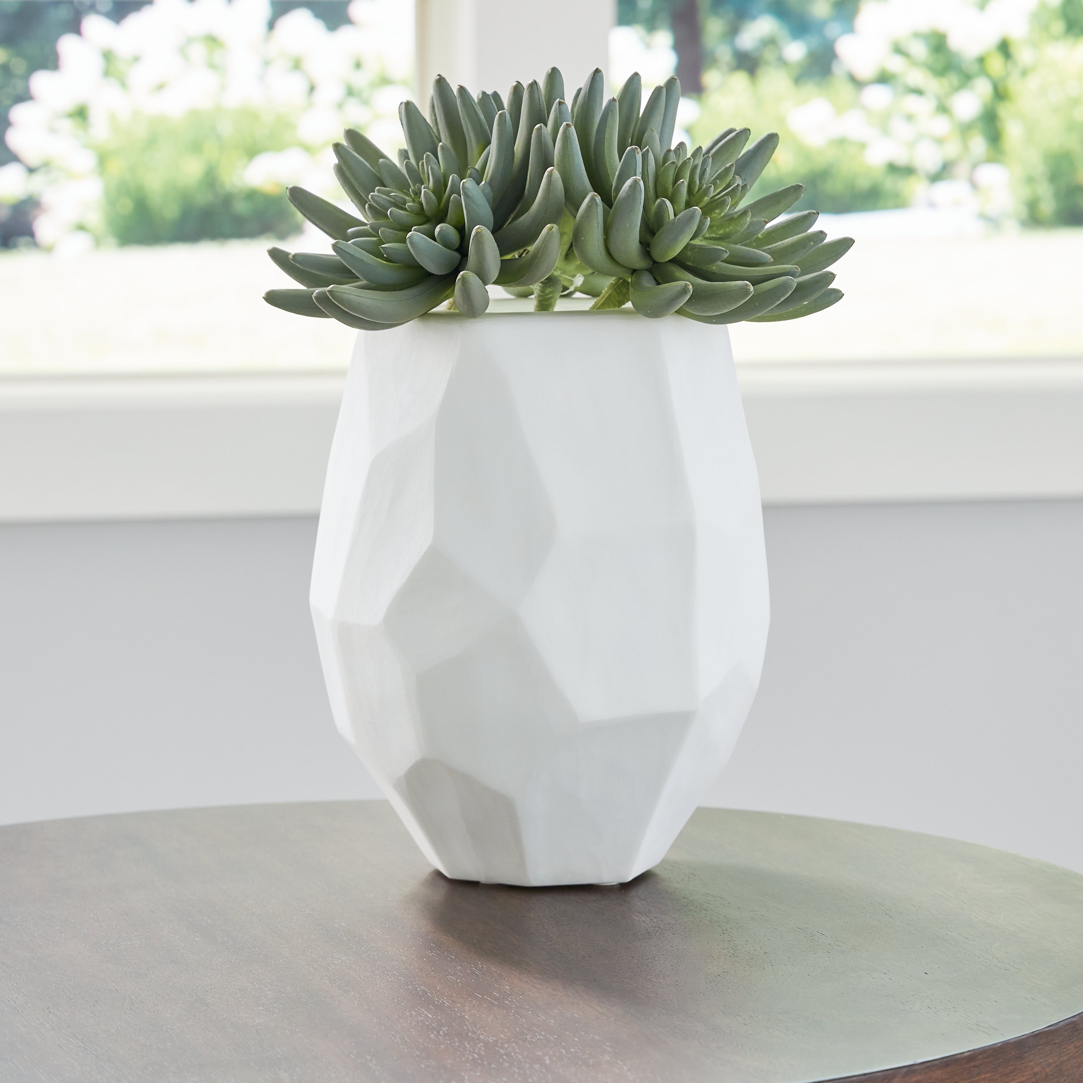 Tampa Furniture Outlet Lutz - Ashley Furniture - Karenton Vase - Vase / White - A2000721