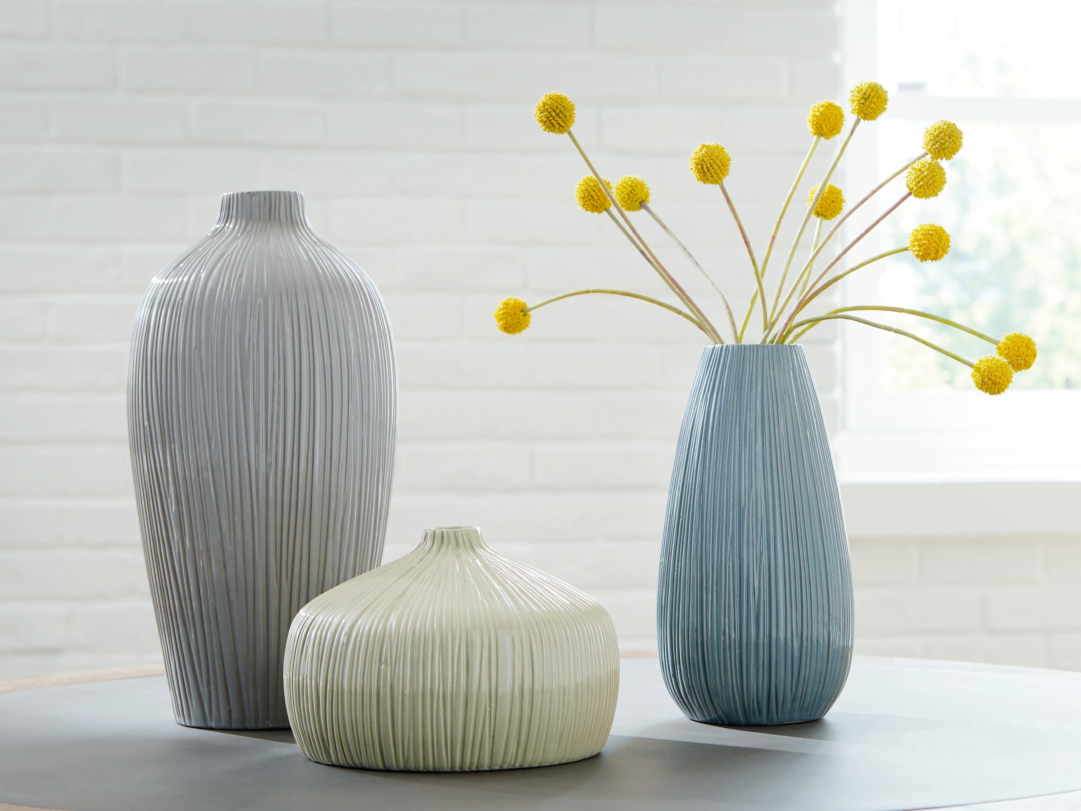 Tampa Furniture Outlet Lutz - Ashley Furniture - Eiderman Vase - Vase Set (3/CN) - A2000913