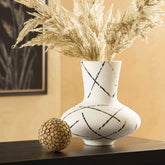 Tampa Furniture Outlet Lutz - Ashley Furniture - Brockford Vase - Vase - A2000949