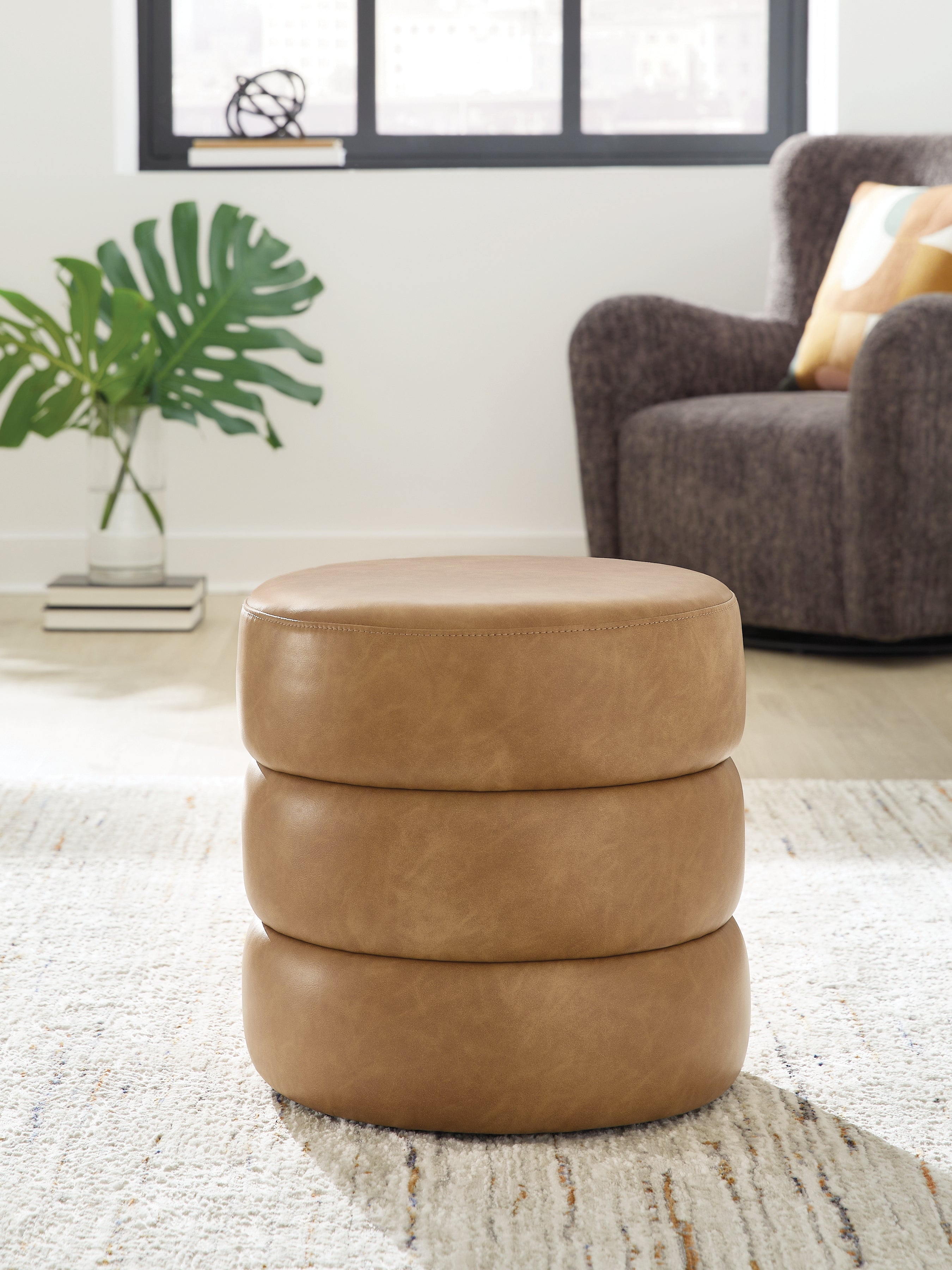 Tampa Furniture Outlet Lutz - Ashley Furniture - Ummi Living Room - Swivel Accent Ottoman - A3000791