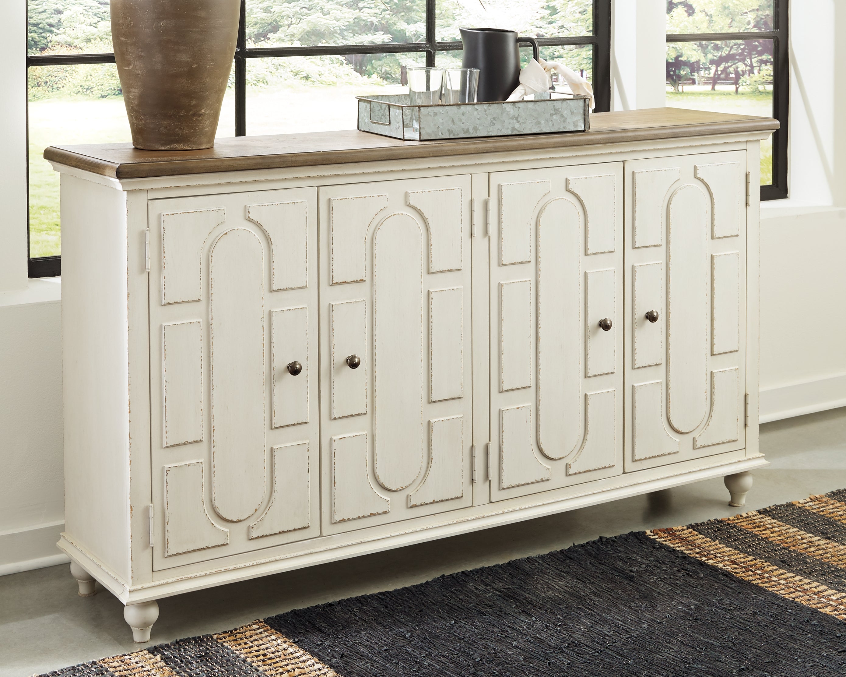 Tampa Furniture Outlet Lutz - Ashley Furniture - Roranville Accent Cabinet - Accent Cabinet / Antique White - A4000268