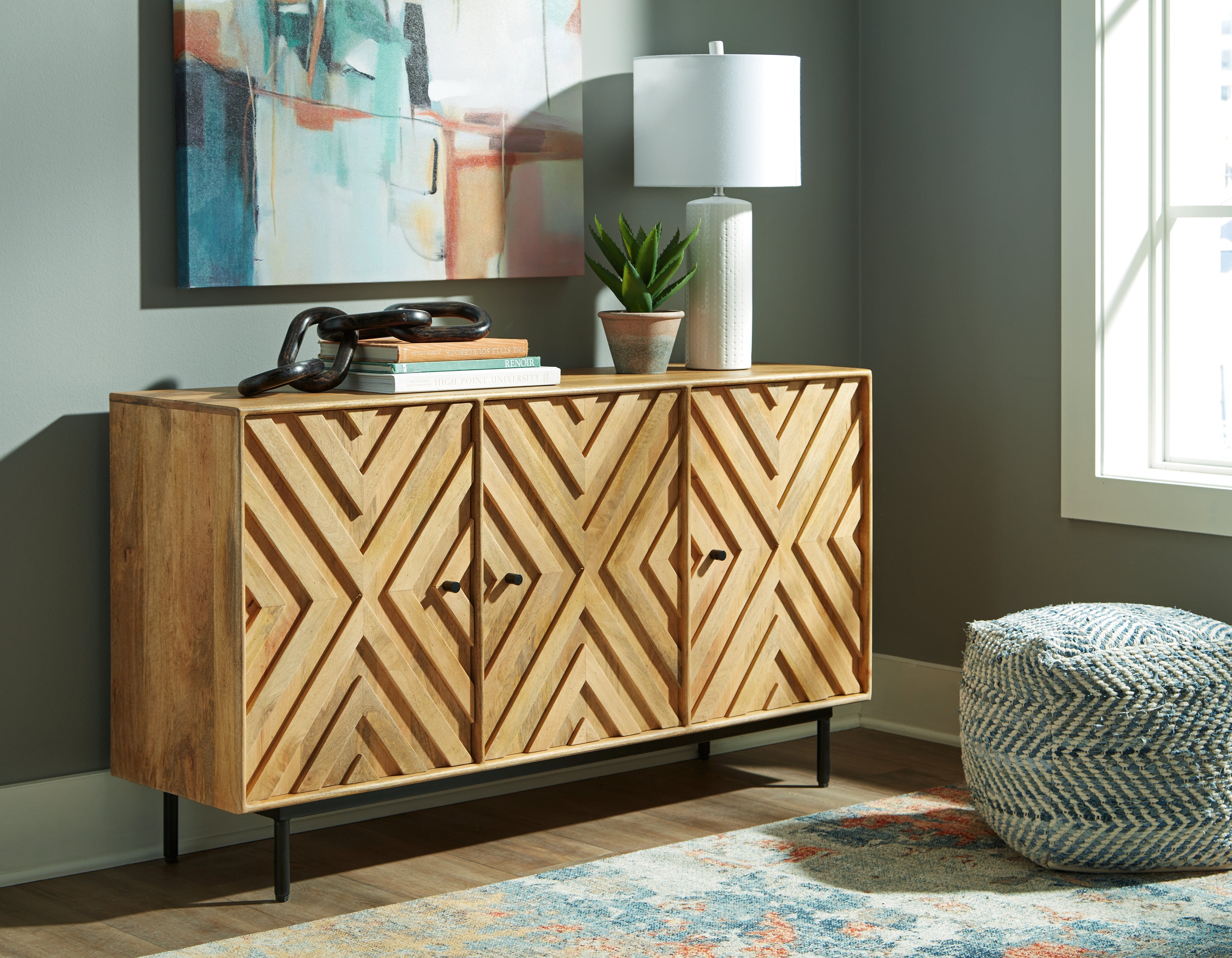Tampa Furniture Outlet Lutz - Ashley Furniture - Cadewick Accent Cabinet - Accent Cabinet / Natural - A4000570