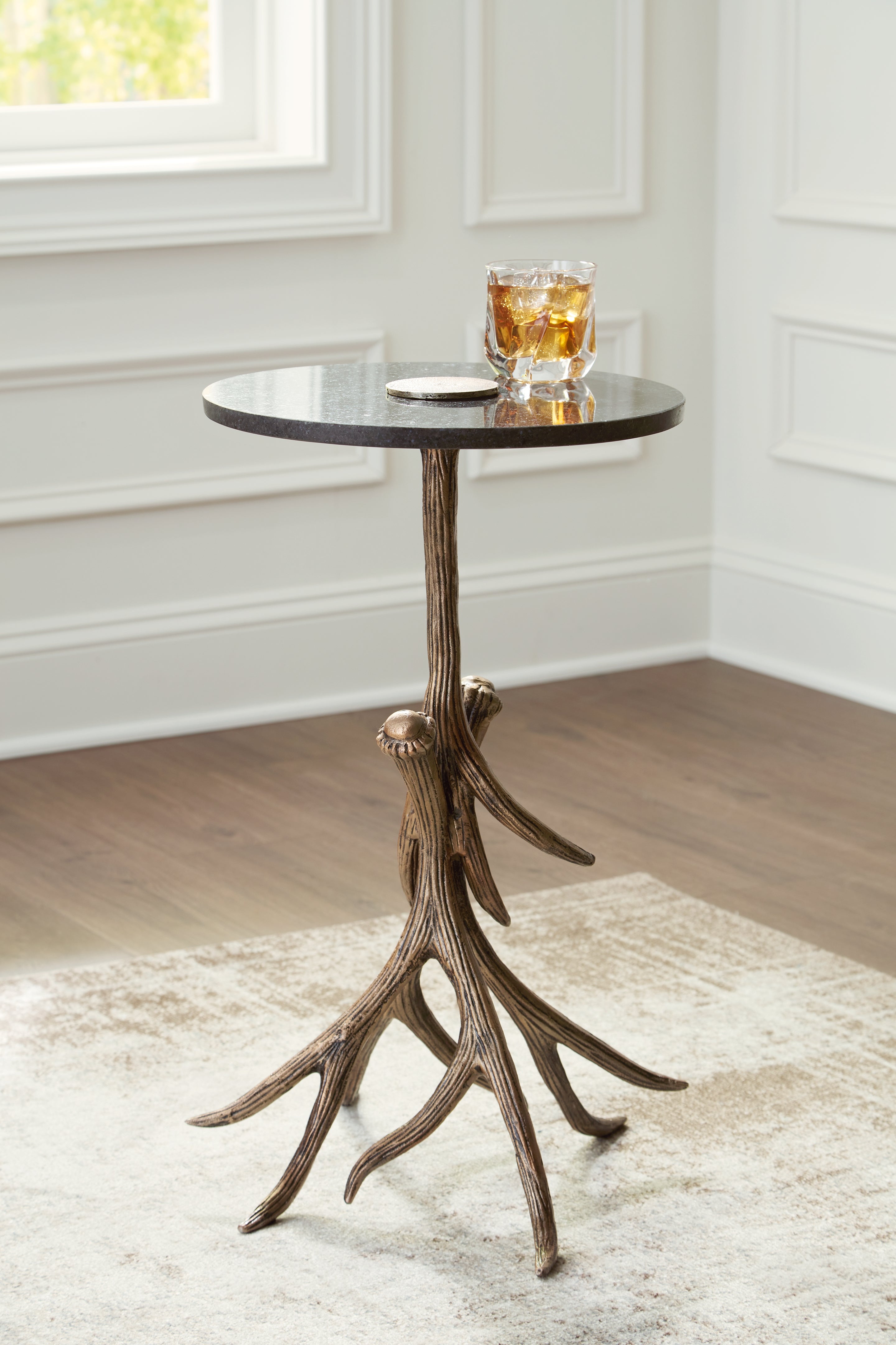 Tampa Furniture Outlet Lutz - Ashley Furniture - Lemkins Accent Table - Accent Table / Black/Antique Gold Finish - A4000606
