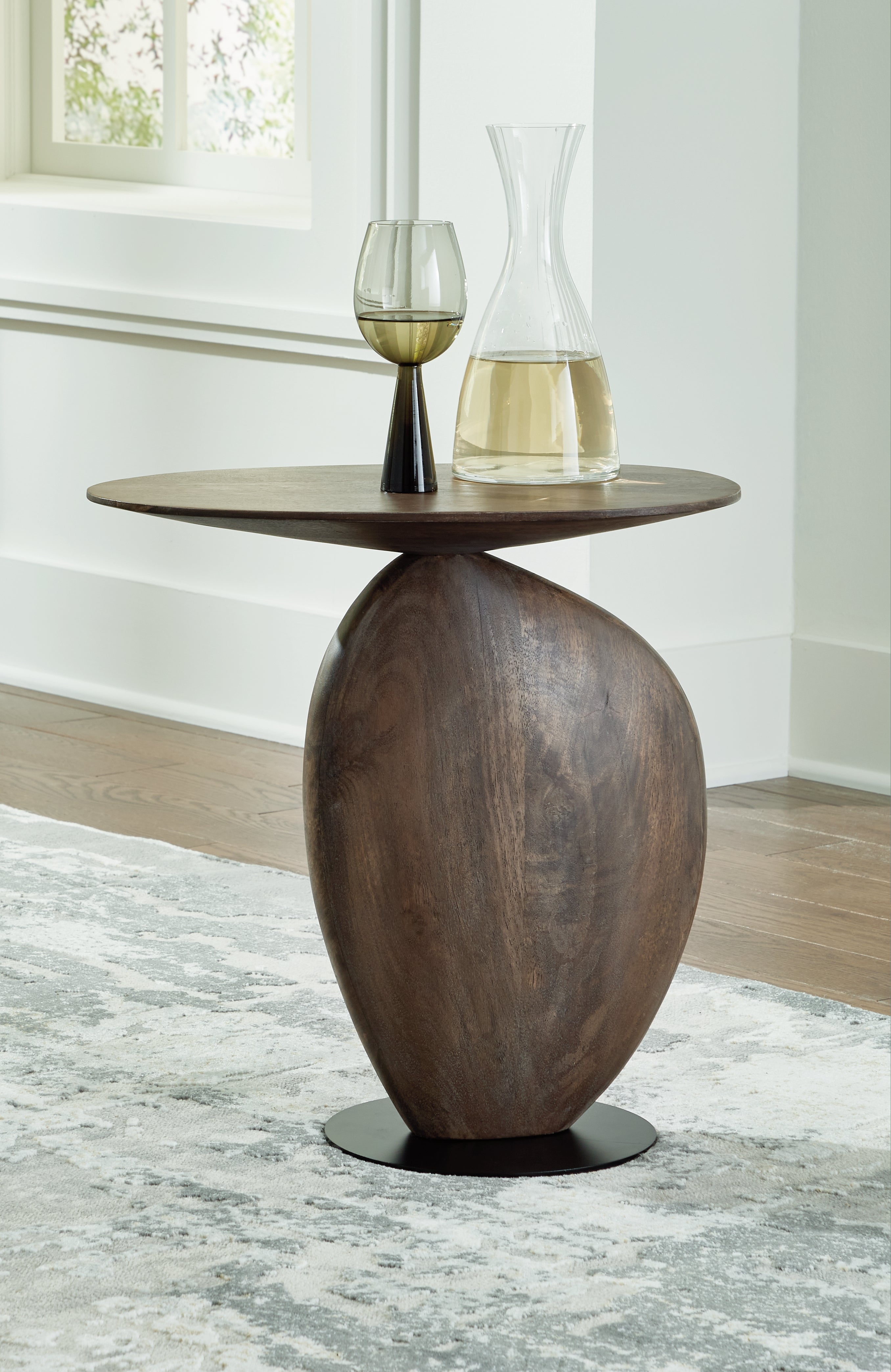 Tampa Furniture Outlet Lutz - Ashley Furniture - Cormmet Accent Table - Accent Table / Brown/Black - A4000612