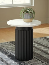 Tampa Furniture Outlet Lutz - Ashley Furniture - Wainstone Accent Table - Accent Table - A4000724