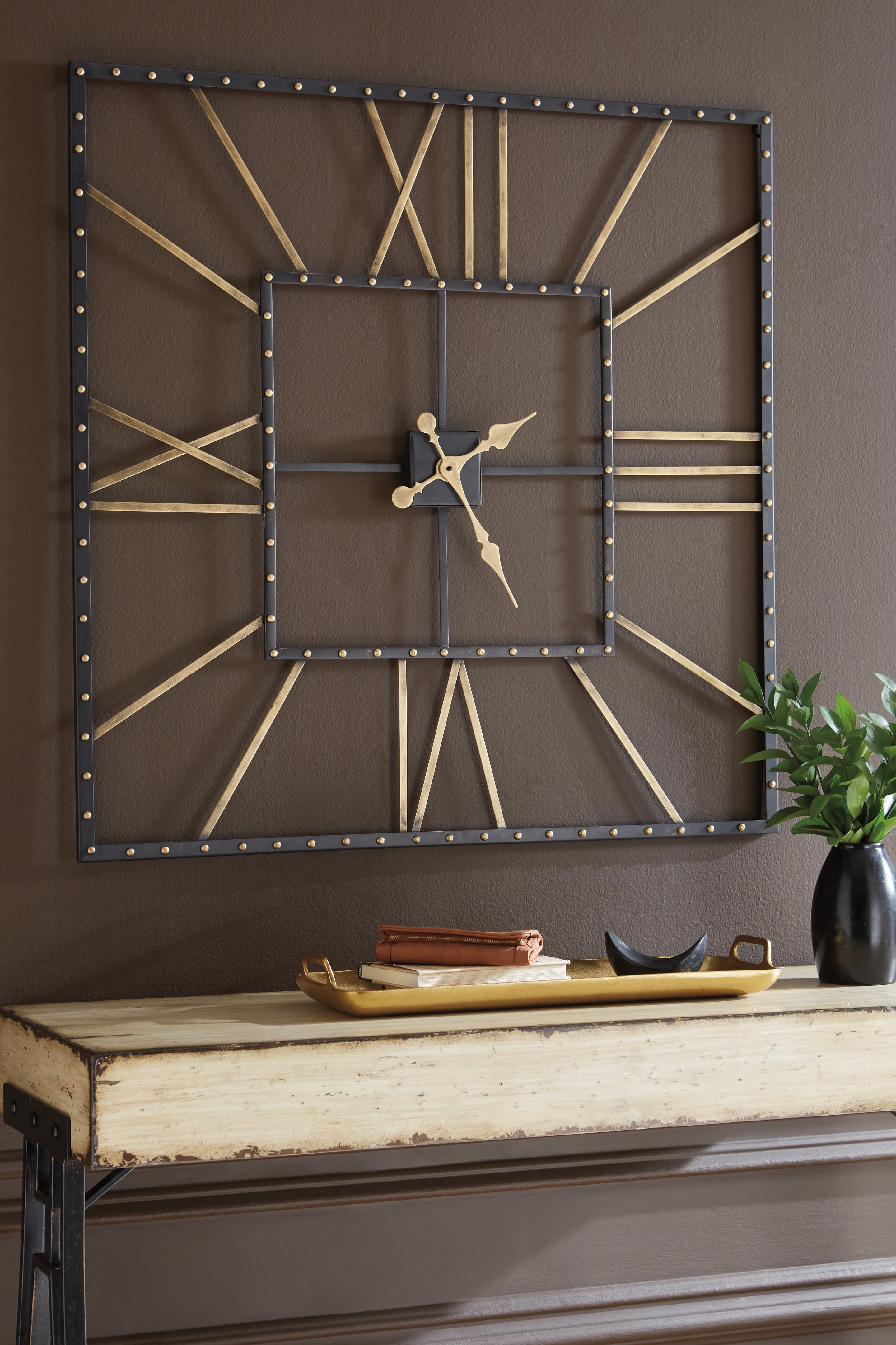 Tampa Furniture Outlet Lutz - Ashley Furniture - Thames Wall Decor - Wall Clock / Black/Gold Finish - A8010112