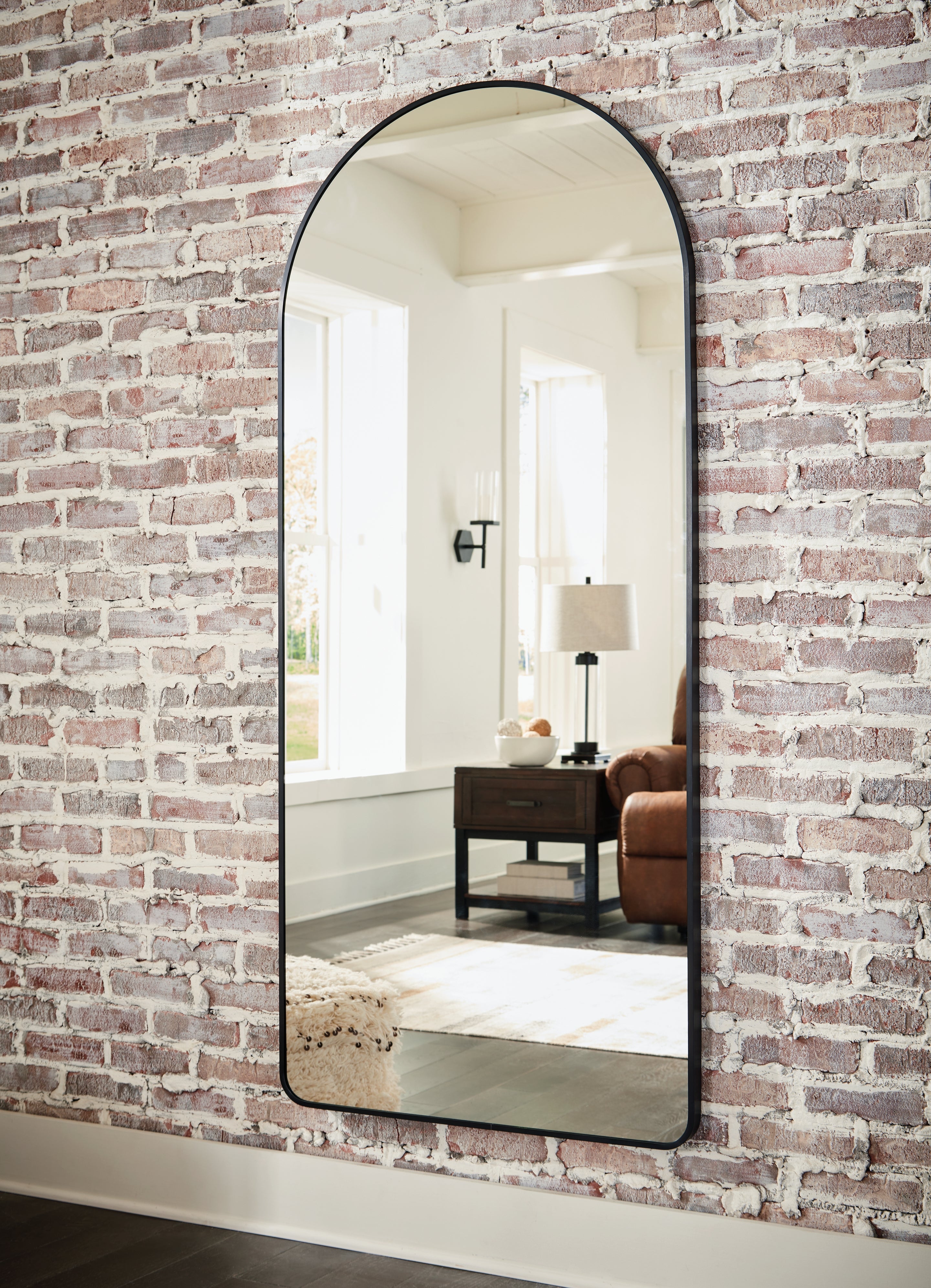 Tampa Furniture Outlet Lutz - Ashley Furniture - Sethall Mirror - Floor Mirror / Black - A8010307