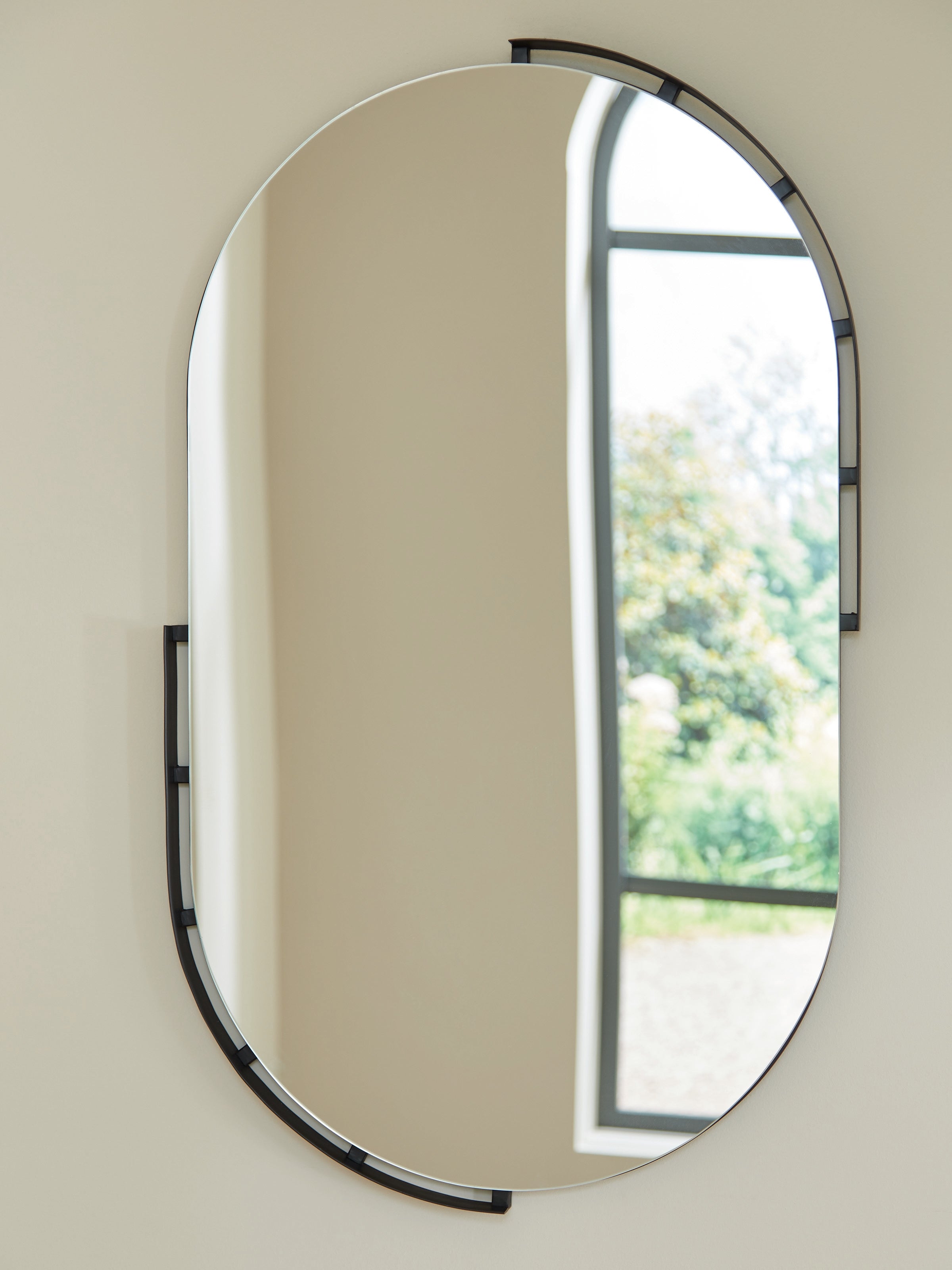Tampa Furniture Outlet Lutz - Ashley Furniture - Valkings Mirror - Accent Mirror / Black - A8010403