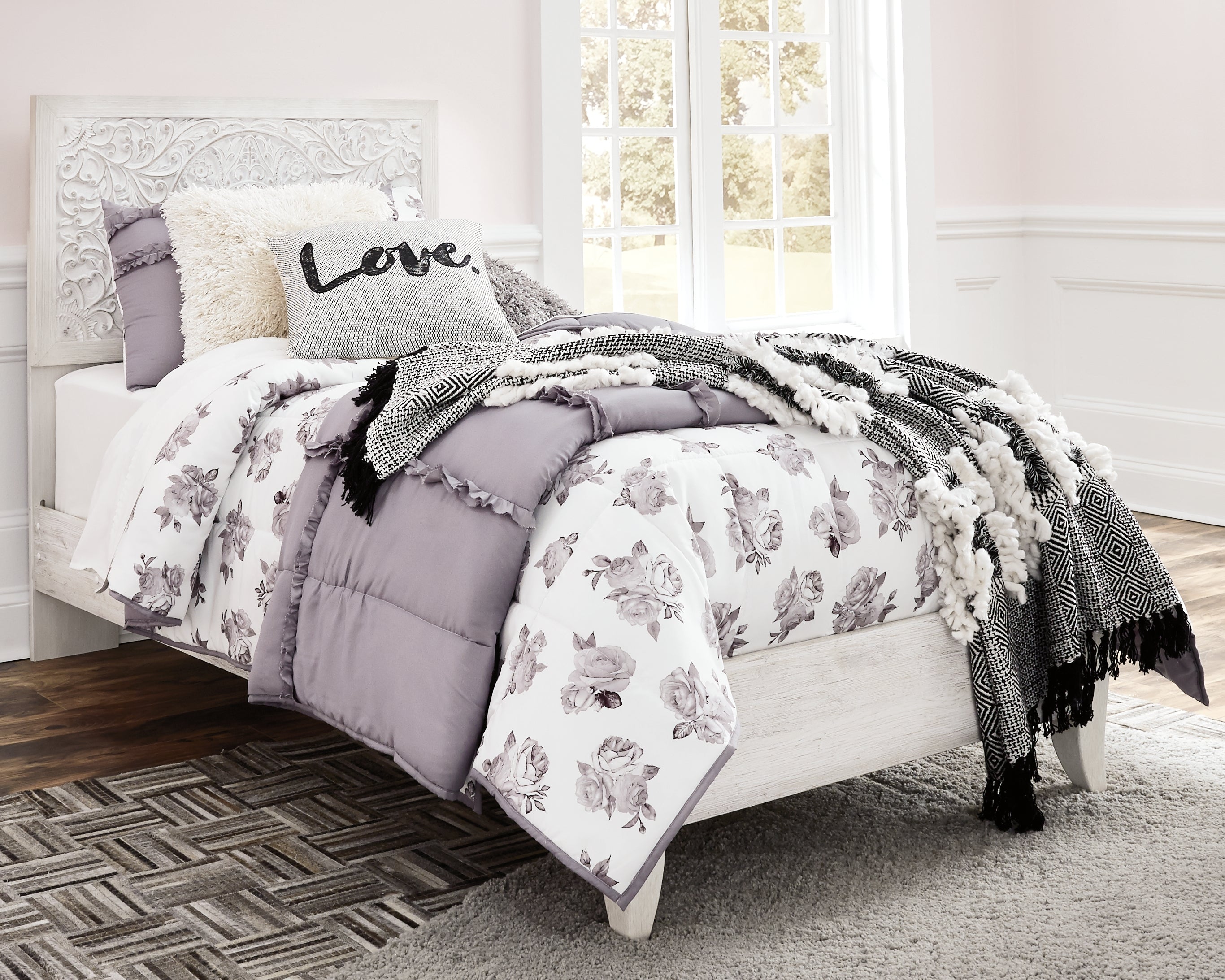 Tampa Furniture Outlet Lutz - Ashley Furniture - Paxberry Bedroom - Twin Panel Bed / Whitewash - B181B1