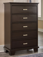 Tampa Furniture Outlet Lutz - Ashley Furniture - Covetown Bedroom - Five Drawer Chest / Dark Brown - B441-46