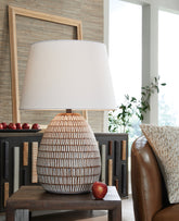 Tampa Furniture Outlet Lutz - Ashley Furniture - Darrich Lighting - Metal Table Lamp (1/CN) / Beige/White - L235804