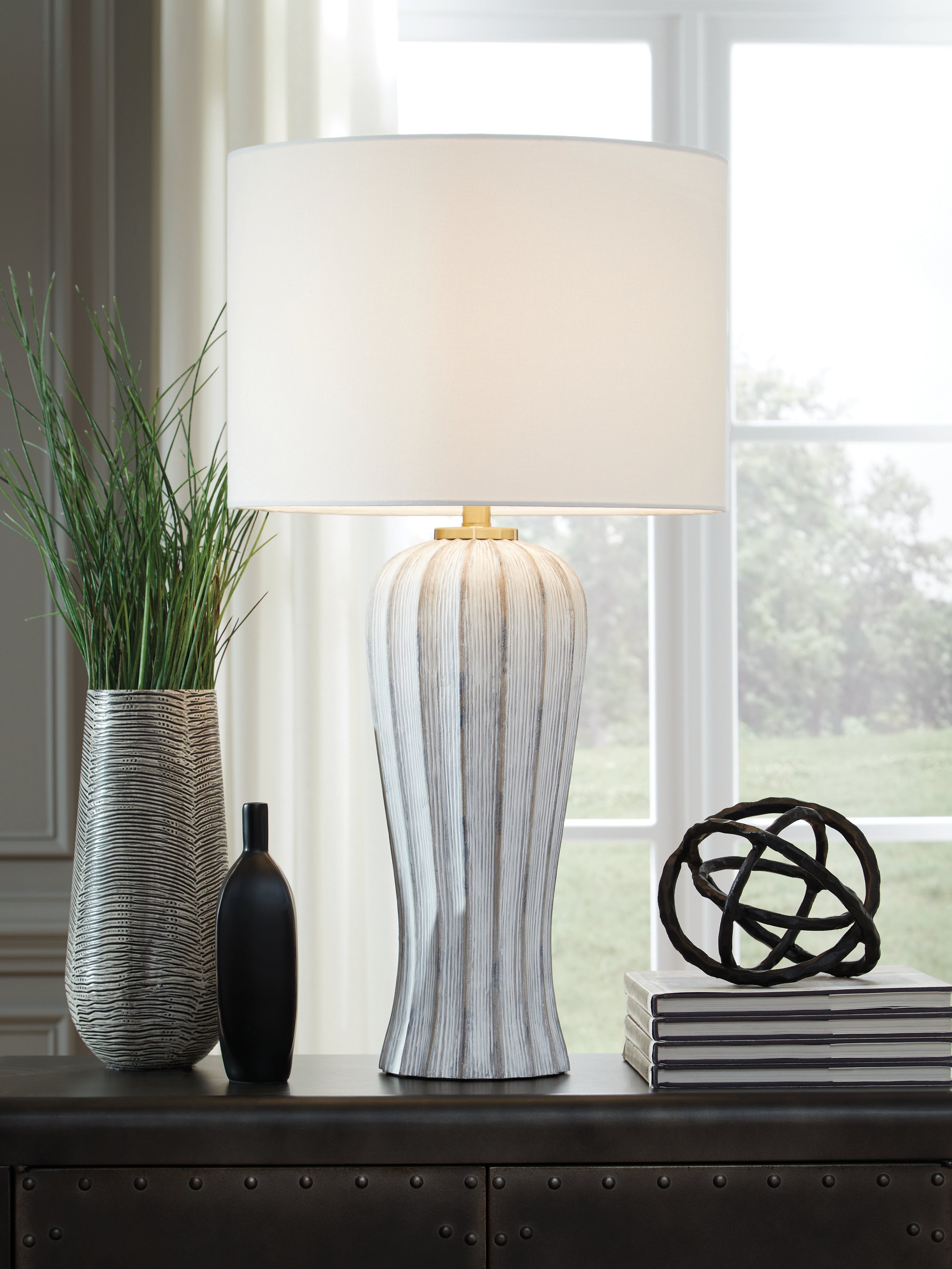 Tampa Furniture Outlet Lutz - Ashley Furniture - Lanwell Lighting - Poly Table Lamp (1/CN) - L235894