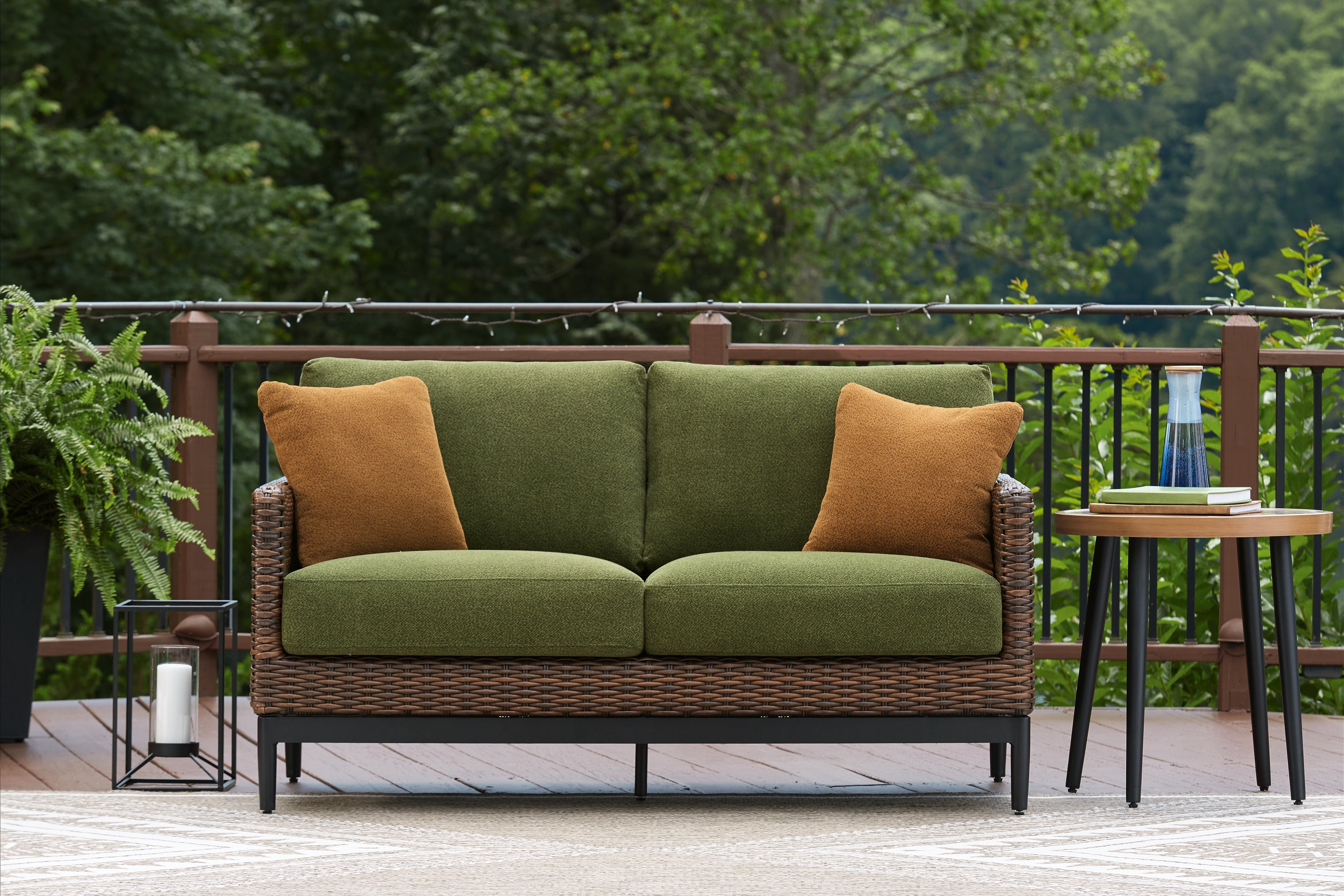 Tampa Furniture Outlet Lutz - Ashley Furniture - Horizon Hall Outdoor - Loveseat w/Cushion / Brown/Green - P572-835