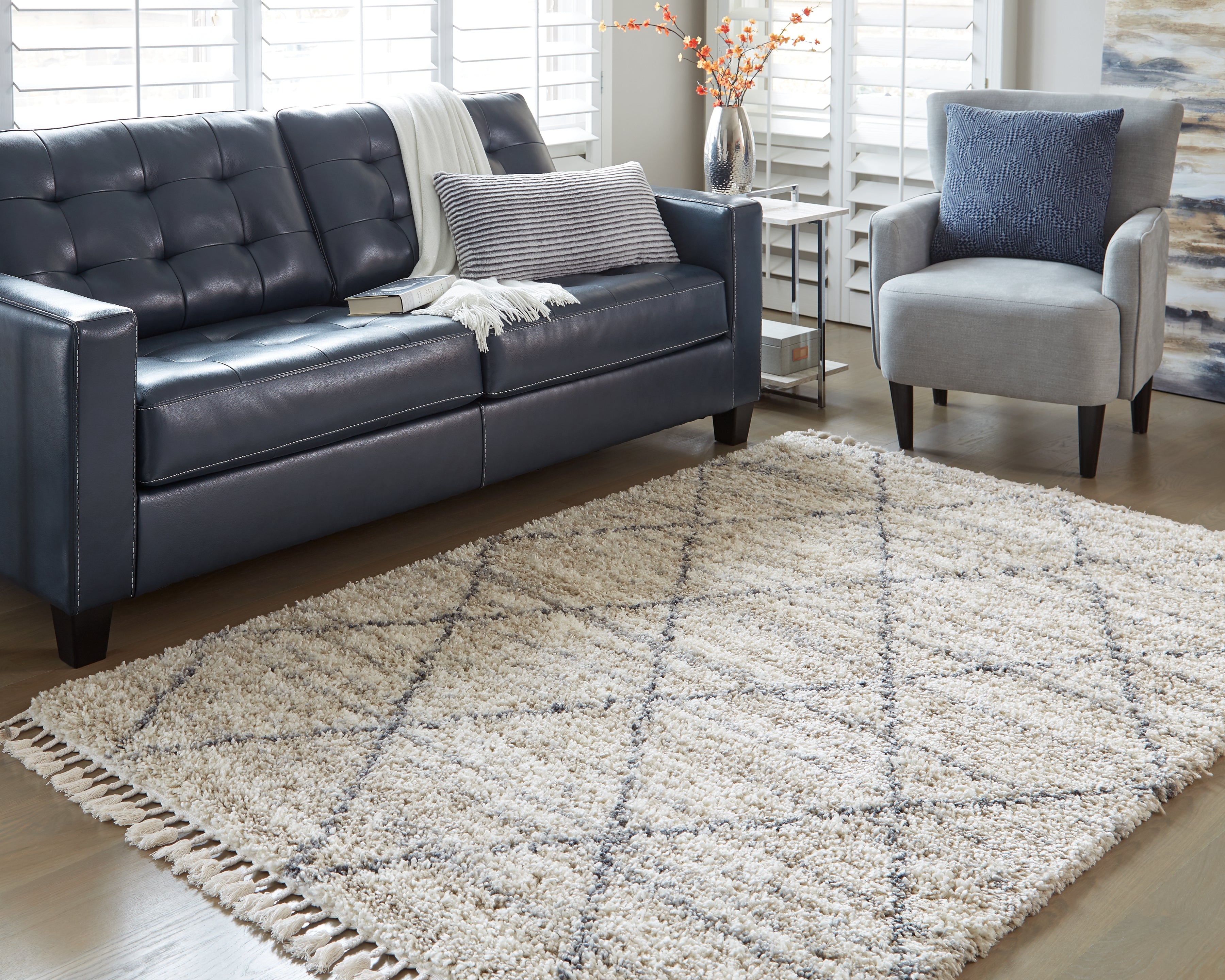 Tampa Furniture Outlet Lutz - Ashley Furniture - Abdalah Rug - 5' x 7' Rug / Beige/Gray - R404622