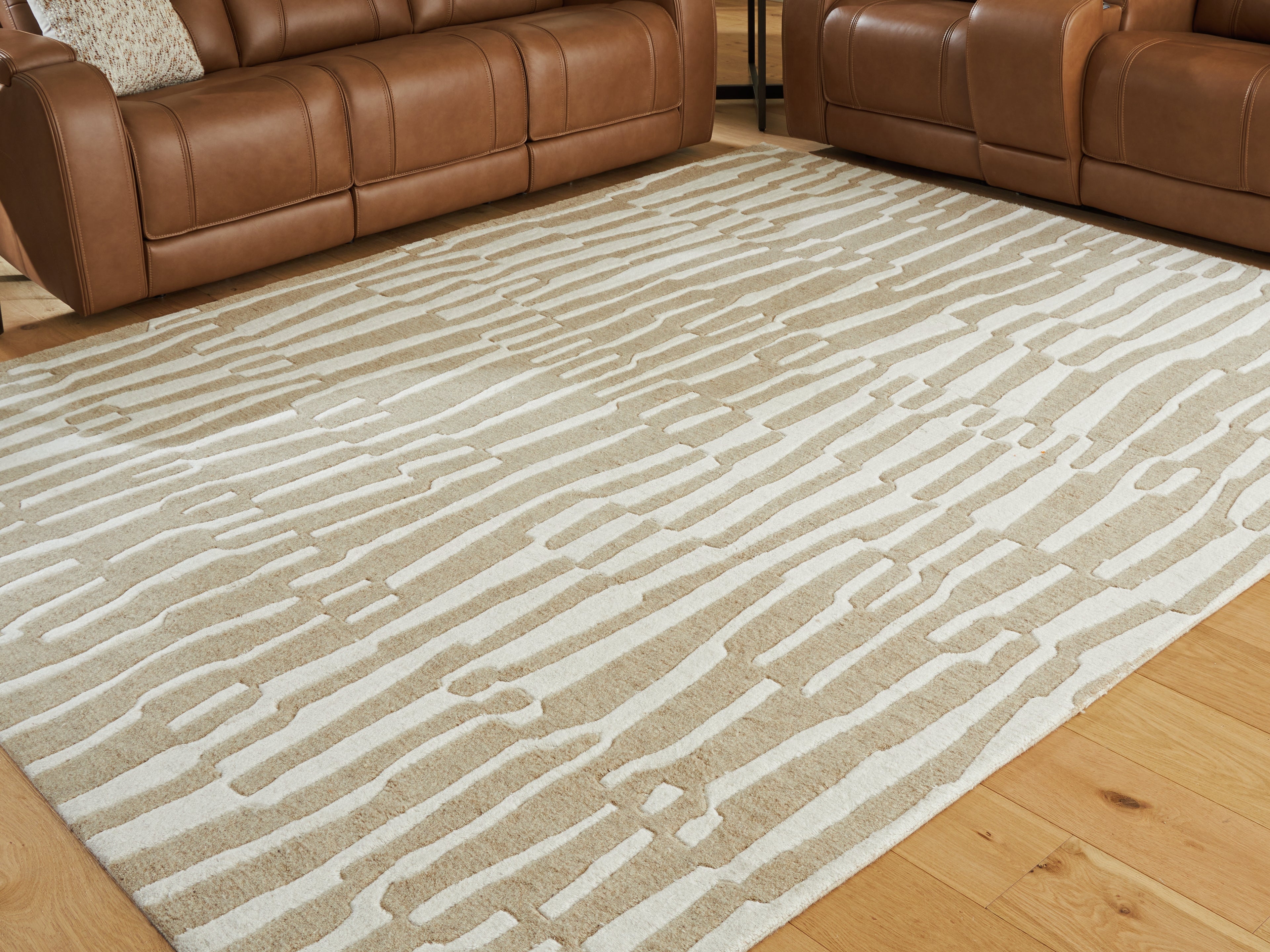 Tampa Furniture Outlet Lutz - Ashley Furniture - Corrbell Rug - 7'8" x 10' Area Rug - R407631