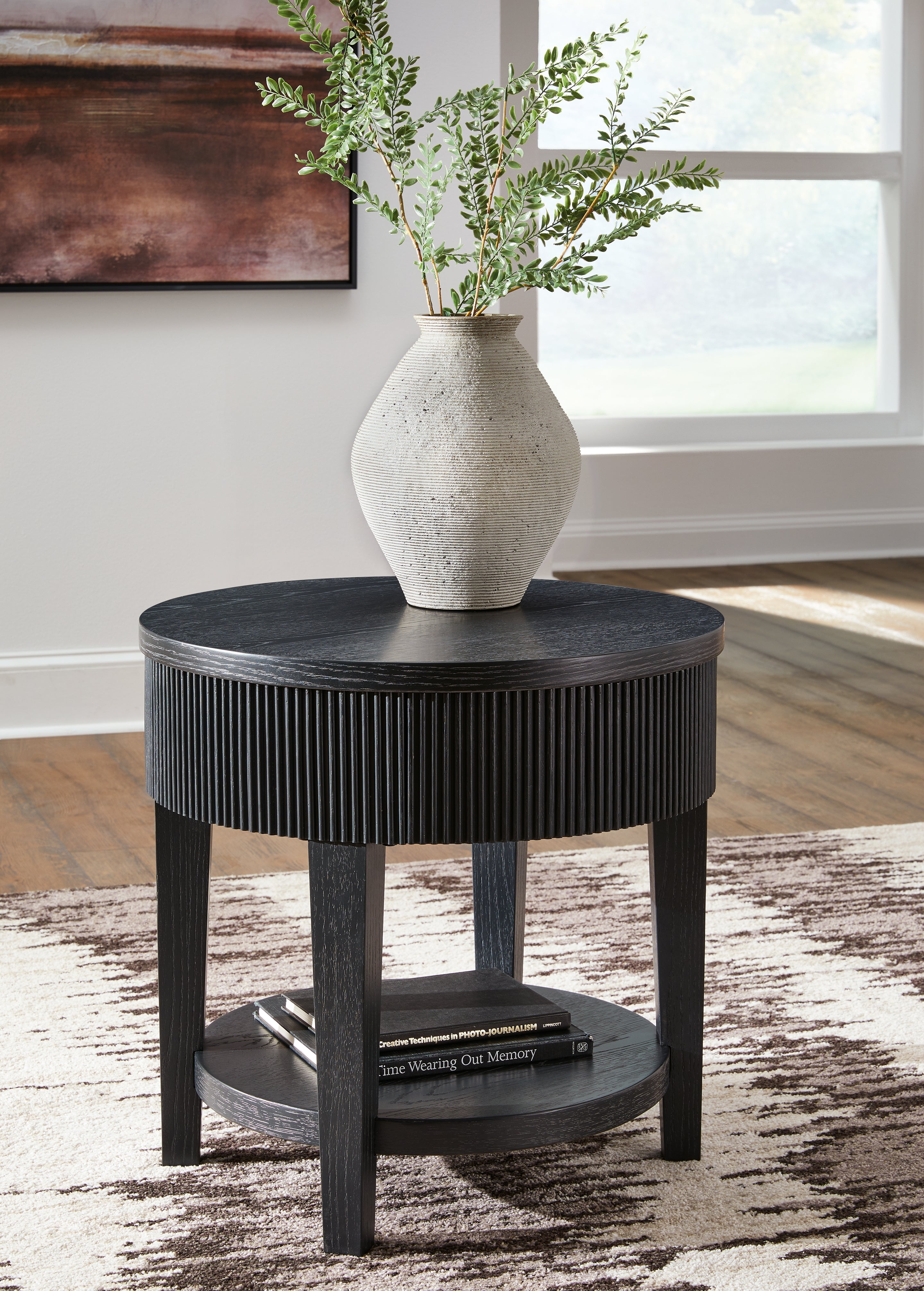 Tampa Furniture Outlet Lutz - Ashley Furniture - Marstream End Table - Round End Table / Black - T551-6