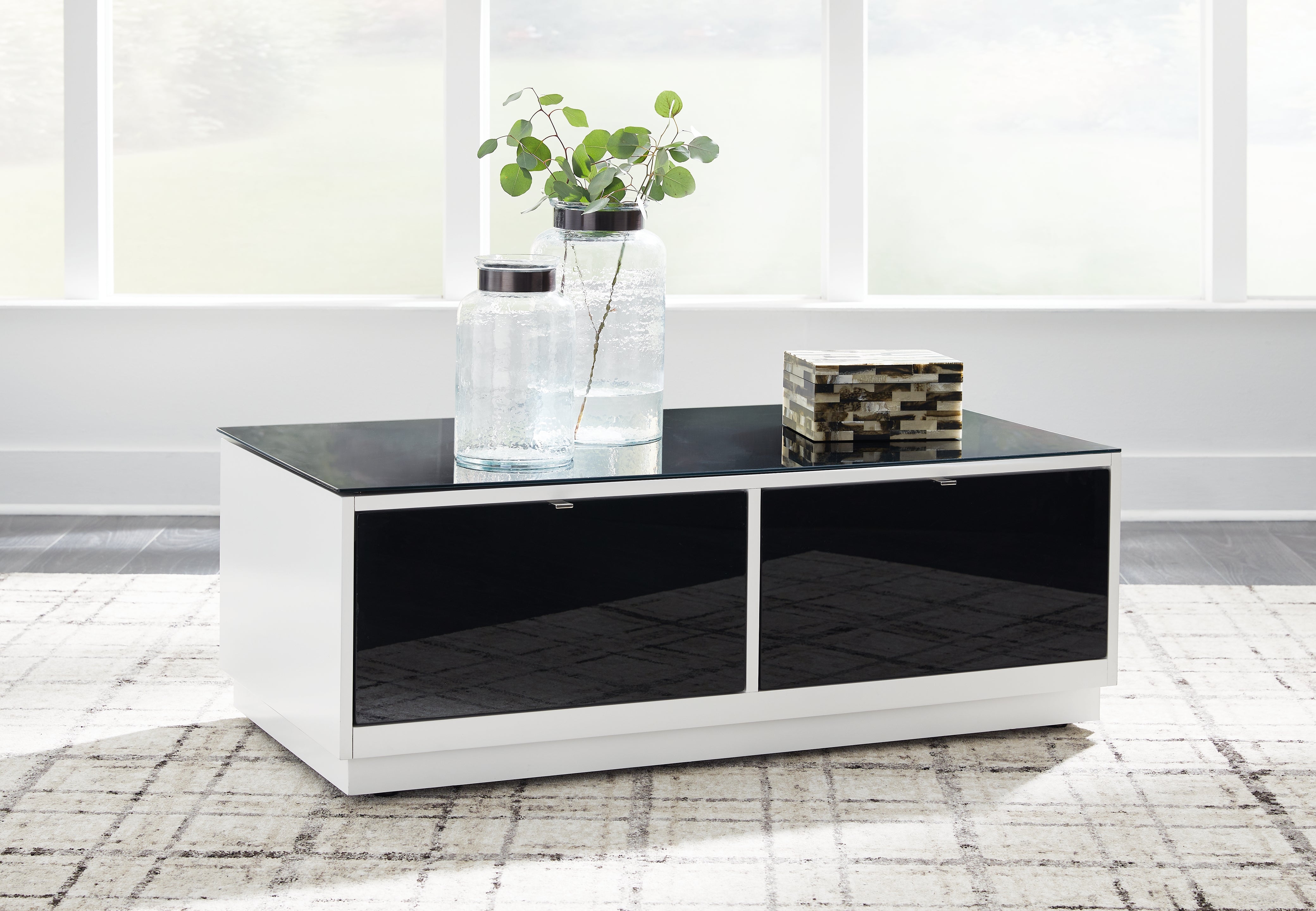 Tampa Furniture Outlet Lutz - Ashley Furniture - Gardoni Coffee Table - Rectangular Cocktail Table / White/Black - T756-1