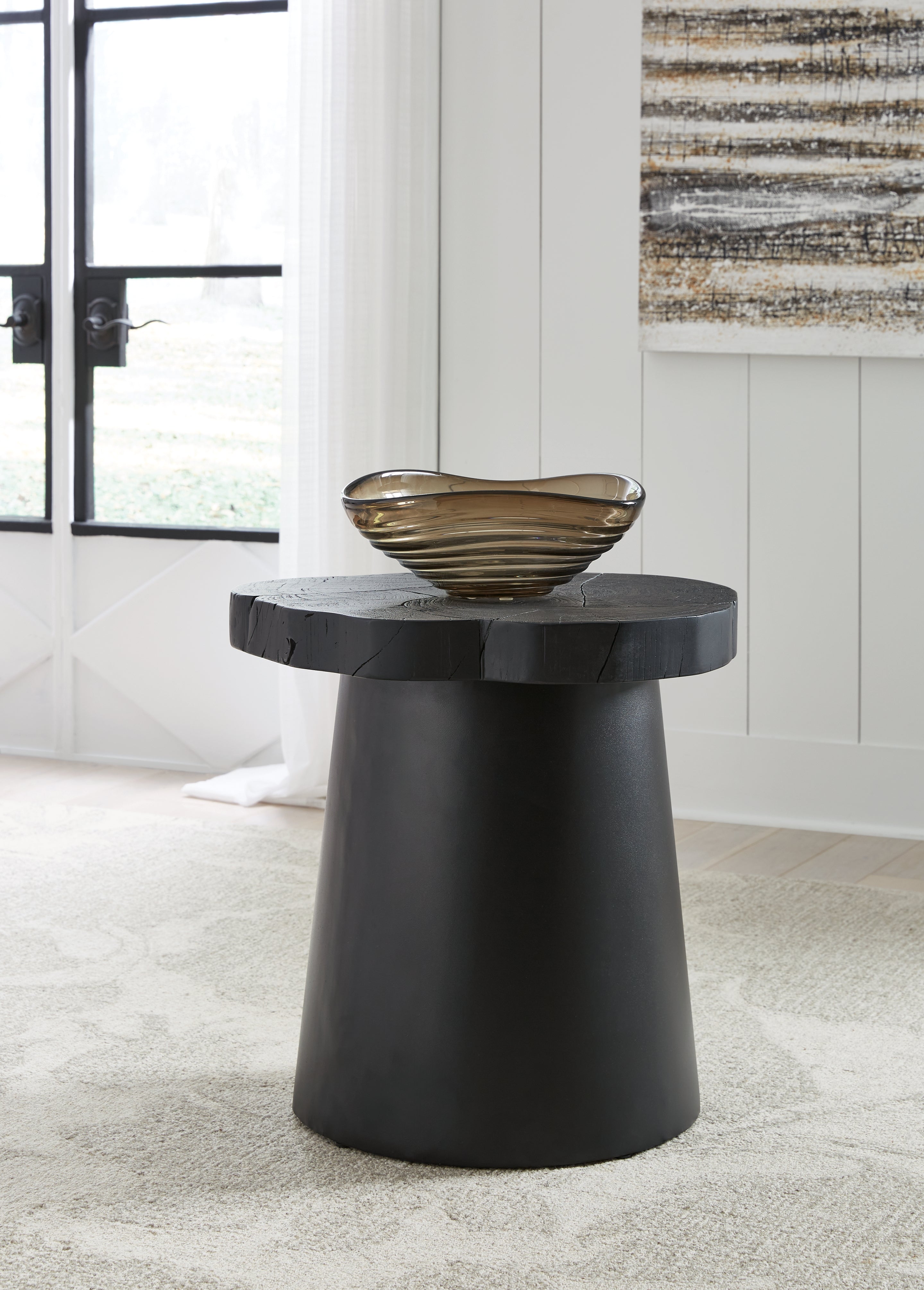 Tampa Furniture Outlet Lutz - Ashley Furniture - Wimbell End Table - Round End Table / Black - T970-6