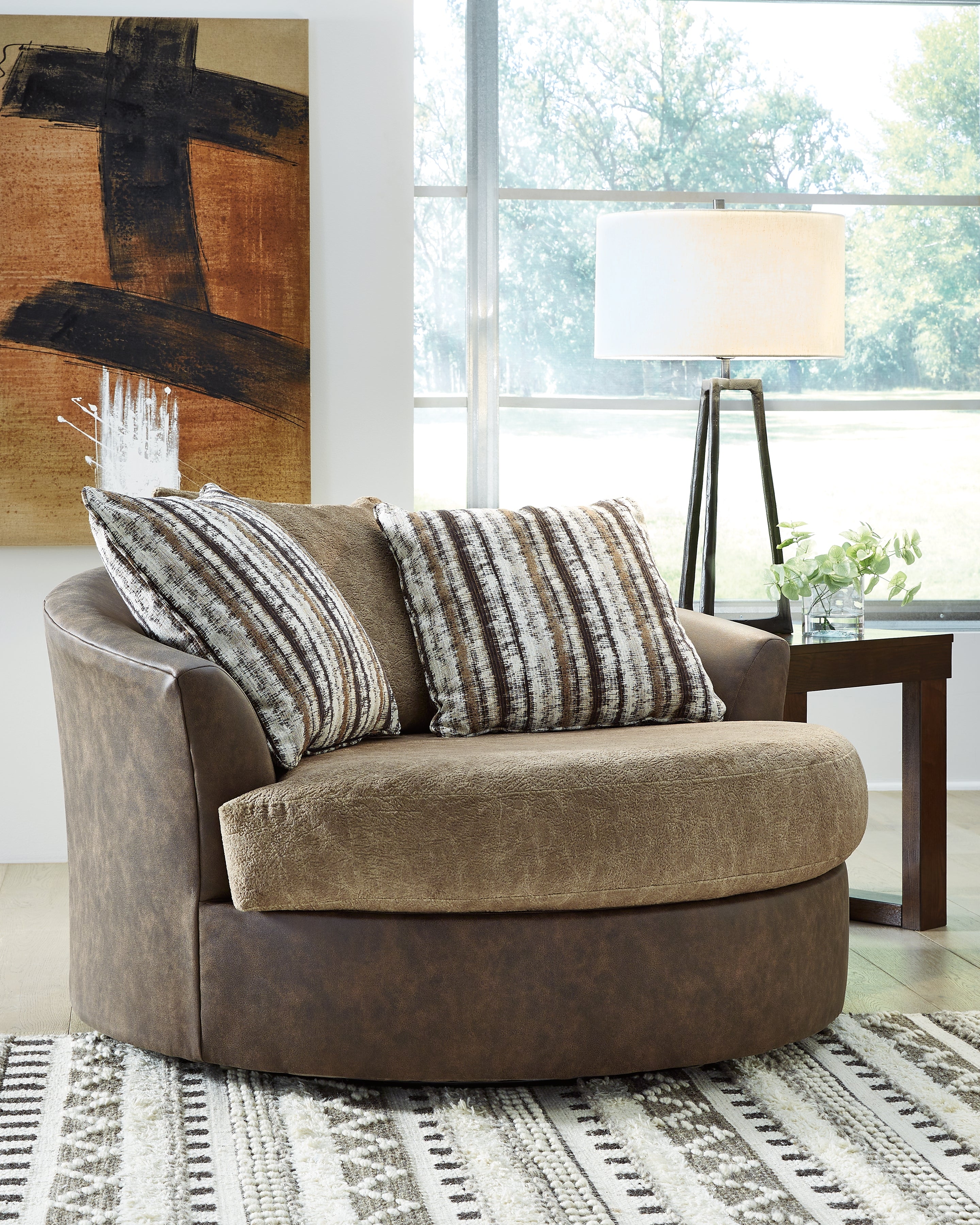 Tampa Furniture Outlet Lutz - Ashley Furniture - Alesbury Living Room - Oversized Swivel Accent Chair / Chocolate - 1870421