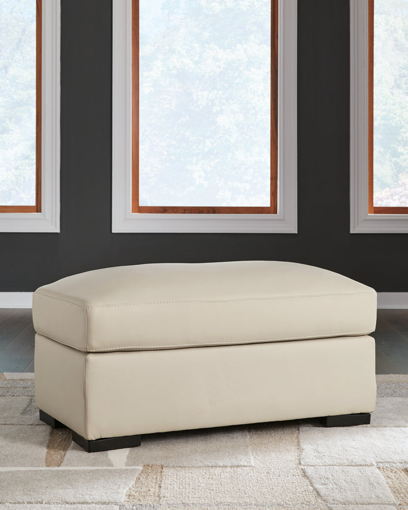 Tampa Furniture Outlet Lutz - Ashley Furniture - Treasure Trove Living Room - Loveseat / Almond - 1930435