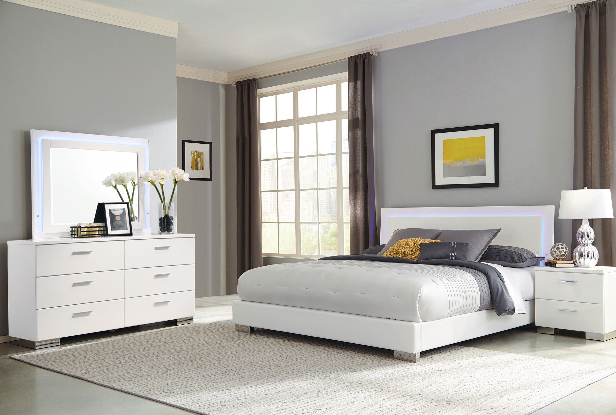 Tampa Furniture Outlet - Coaster - Felicity 4-piece Queen Bedroom Set White High Gloss - 203500Q-S4L