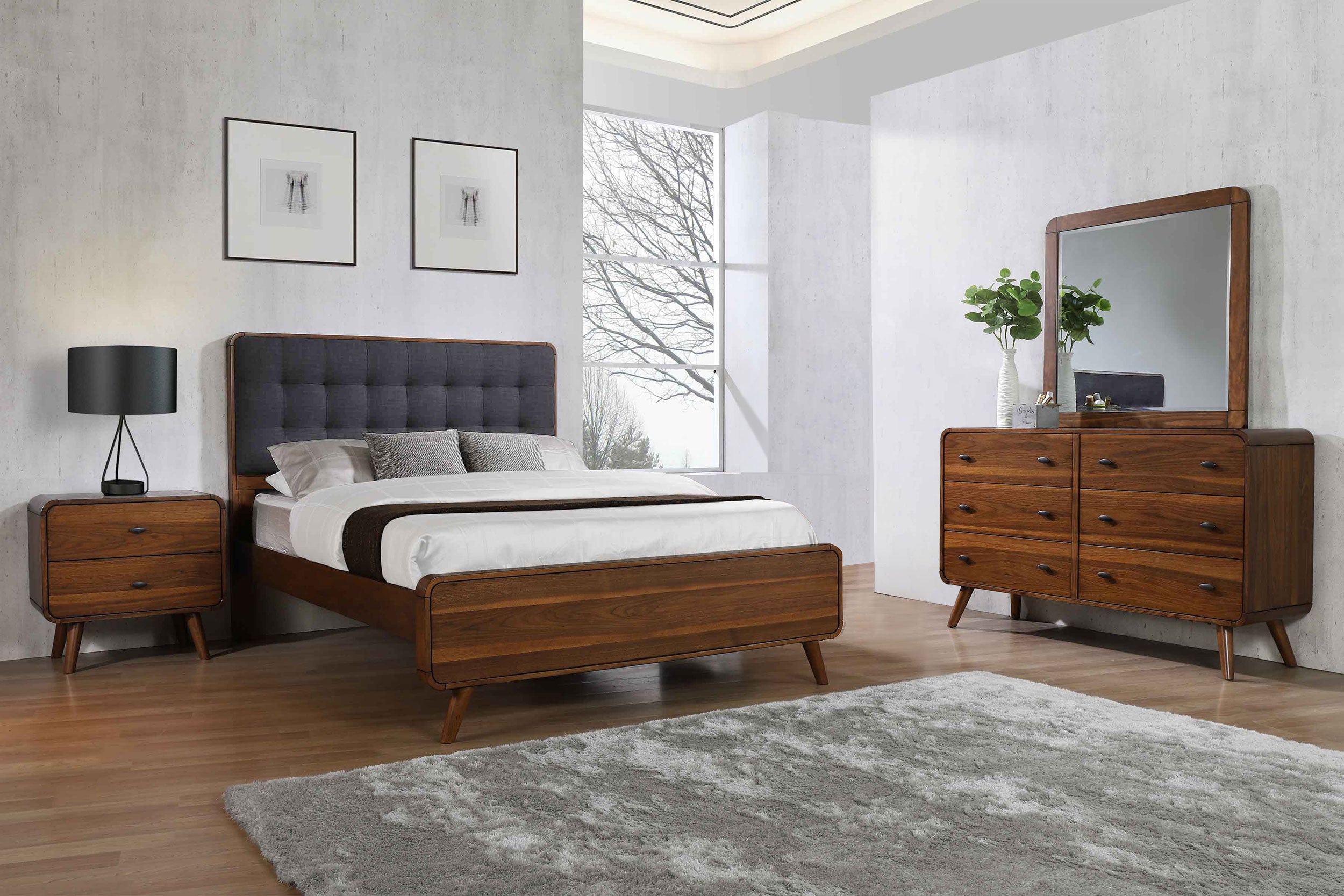 Tampa Furniture Outlet - Coaster - Robyn 4-piece California King Bedroom Set Dark Walnut - 205131KW-S4