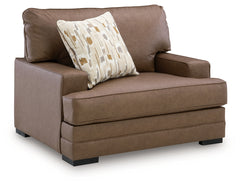 VillaCourt Living Room