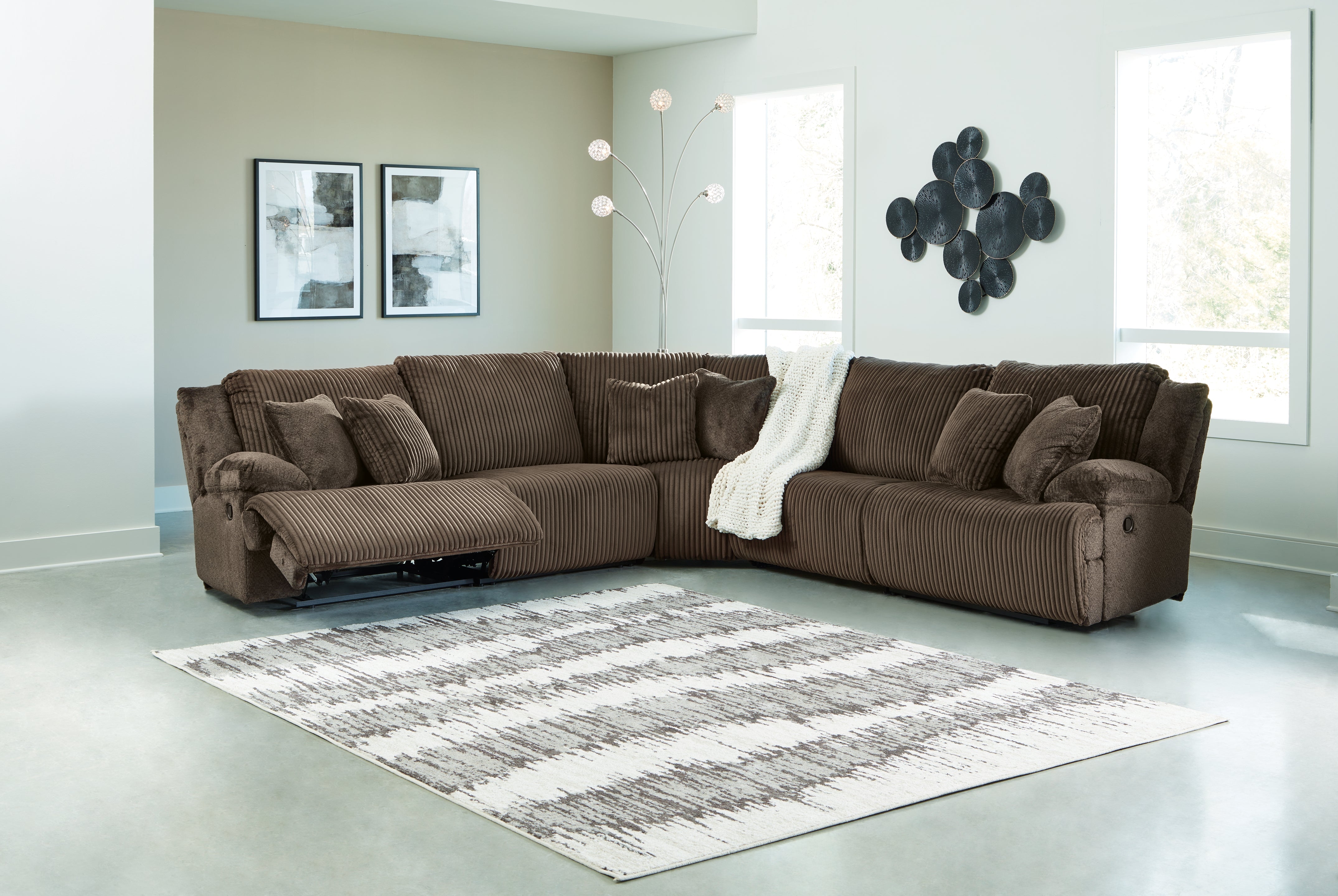 Tampa Furniture Outlet Lutz - Ashley Furniture - Top Tier Sectional - 5-Piece Reclining Sectional / Chocolate - 92705S3