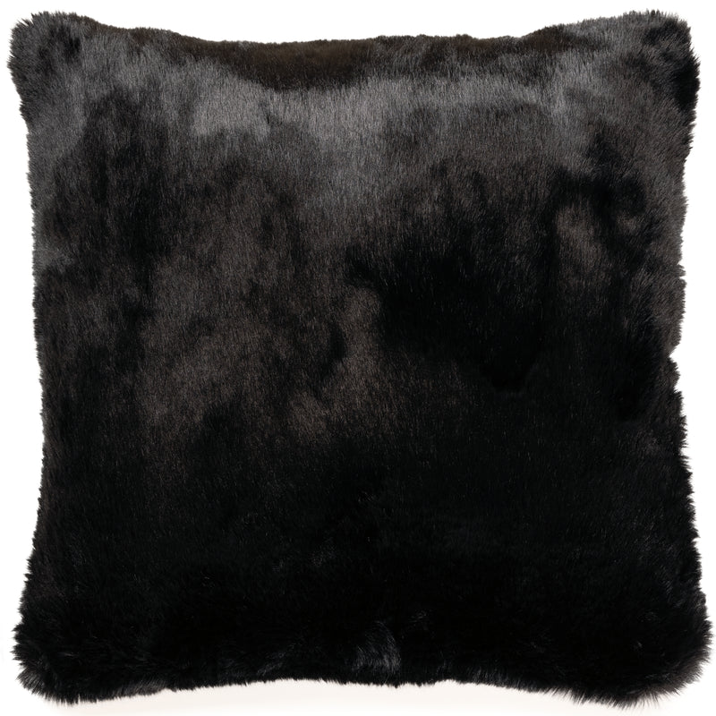 Gariland Pillows