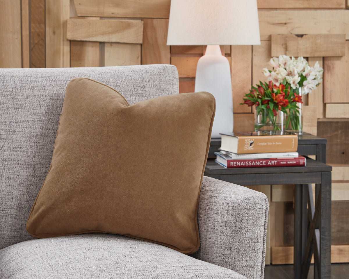 Tampa Furniture Outlet Lutz - Ashley Furniture - Caygan Pillows - Pillow (4/CS) / Honey - A1000917