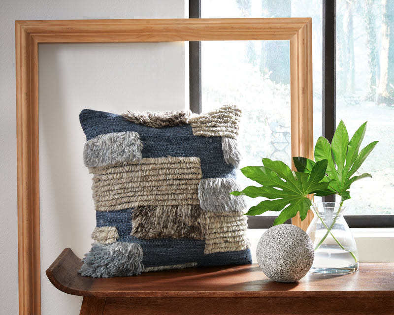 Tampa Furniture Outlet Lutz - Ashley Furniture - Gibbend Pillows - Pillow / Blue/Gray/White - A1000926P