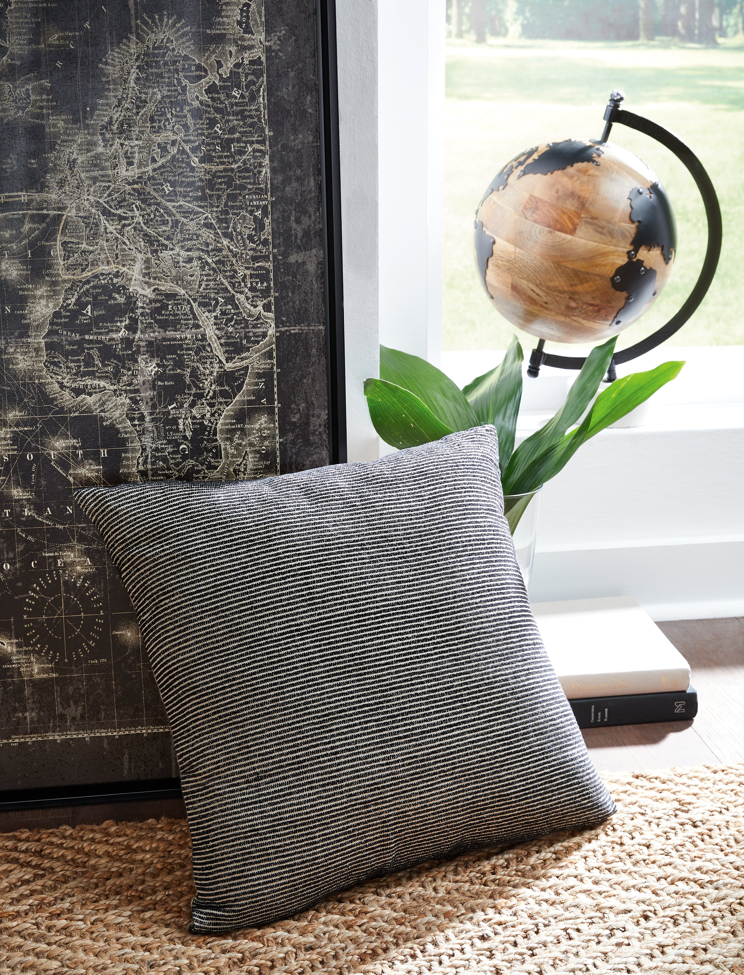 Tampa Furniture Outlet Lutz - Ashley Furniture - Edelmont Pillows - Pillow / Black/Linen - A1000962P