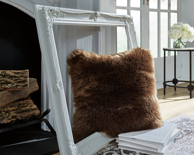 Tampa Furniture Outlet Lutz - Ashley Furniture - Bellethrone Pillows - Pillow (4/CS) / Brown - A1000974