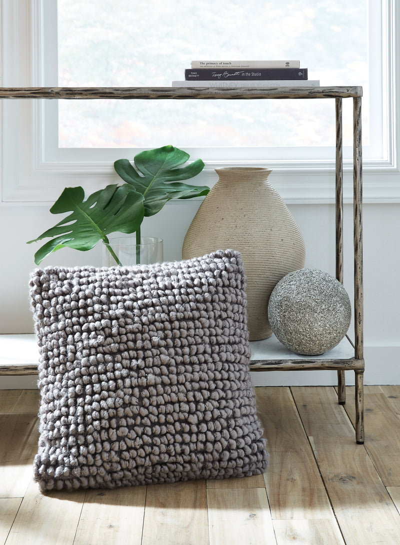 Tampa Furniture Outlet Lutz - Ashley Furniture - Aavie Pillows - Pillow / Gray - A1000977P
