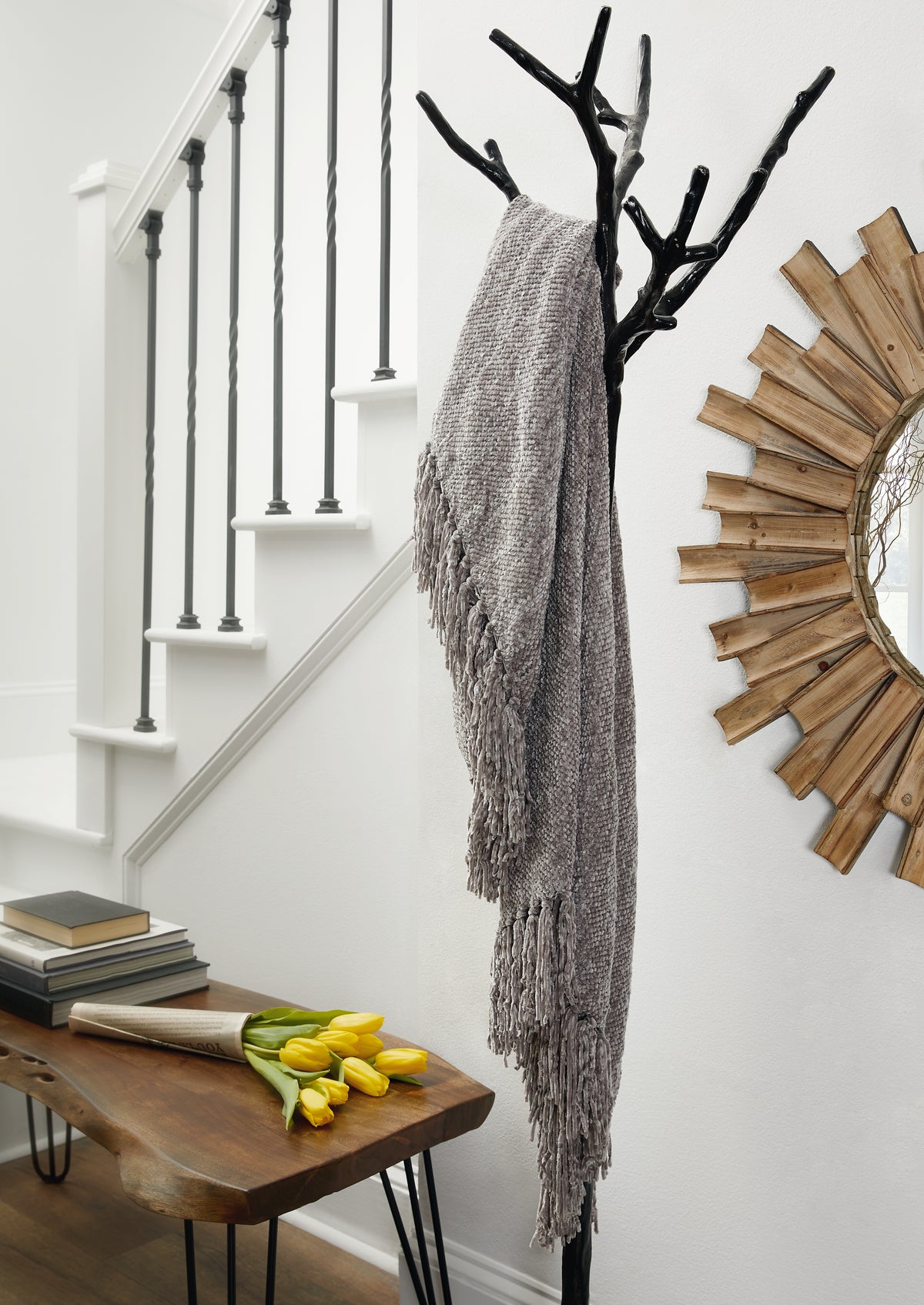 Tampa Furniture Outlet Lutz - Ashley Furniture - Tamish Throw - Throw / Gray - A1001026T