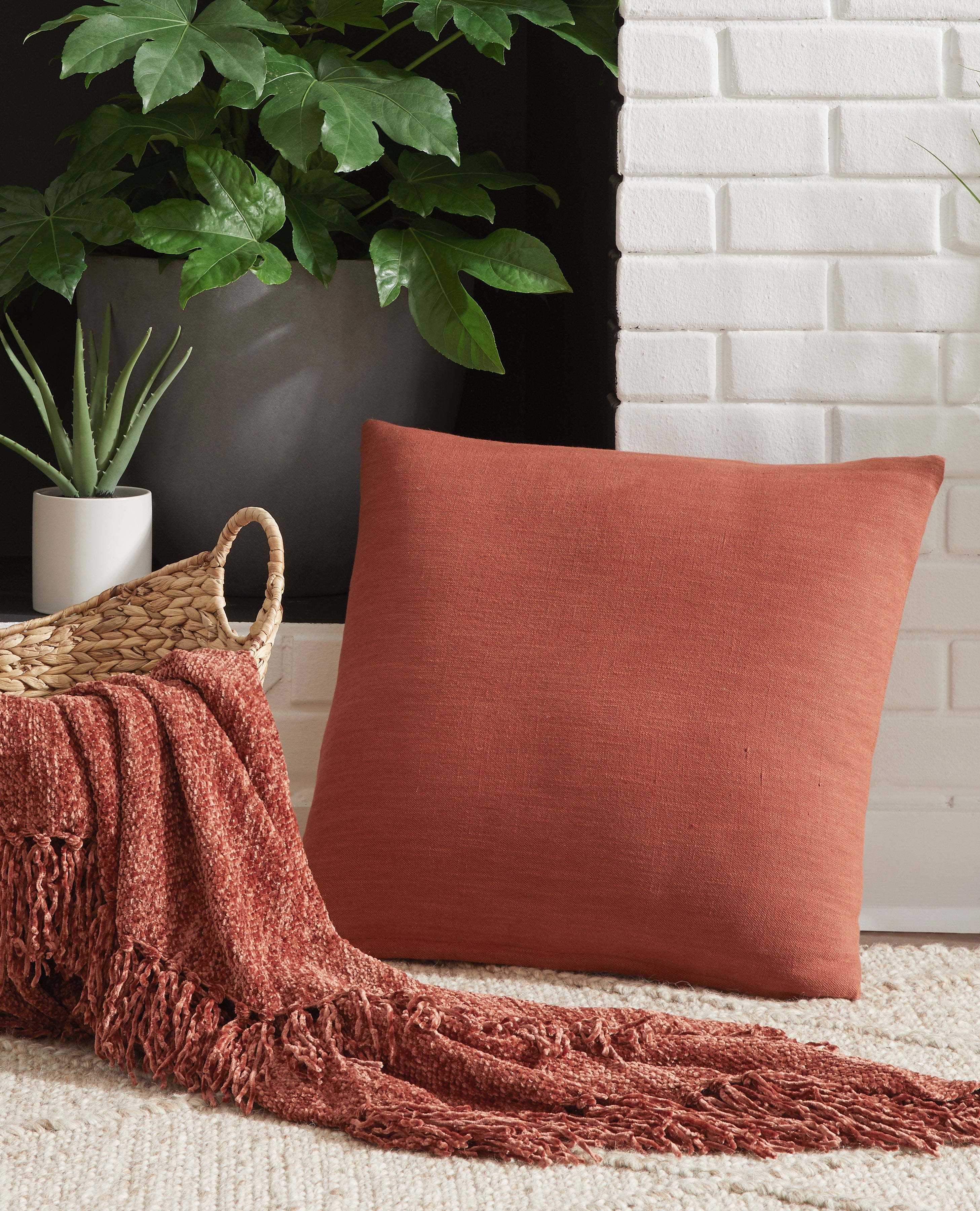 Tampa Furniture Outlet Lutz - Ashley Furniture - Thaneville Pillows - Pillow / Rust - A1001043P