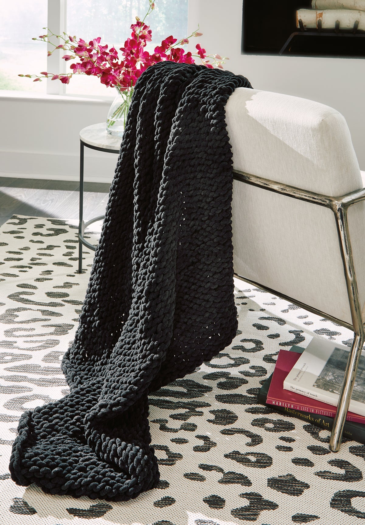 Tampa Furniture Outlet Lutz - Ashley Furniture - Chaddon Throw (Set of 3) - Throw (3/CS) / Black - A1001061