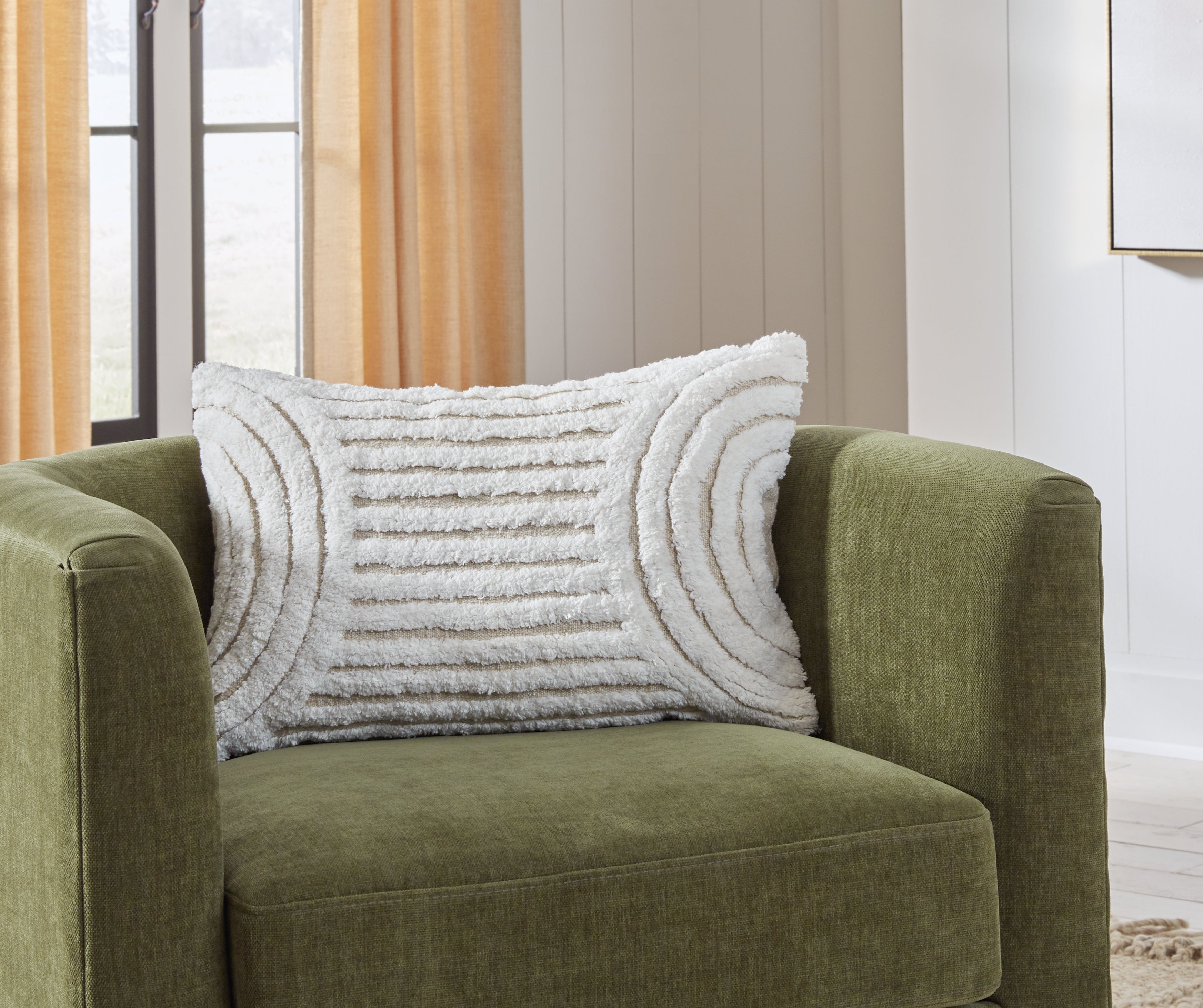 Tampa Furniture Outlet Lutz - Ashley Furniture - Farissen Pillows - Pillow / White/Tan - A1001062P