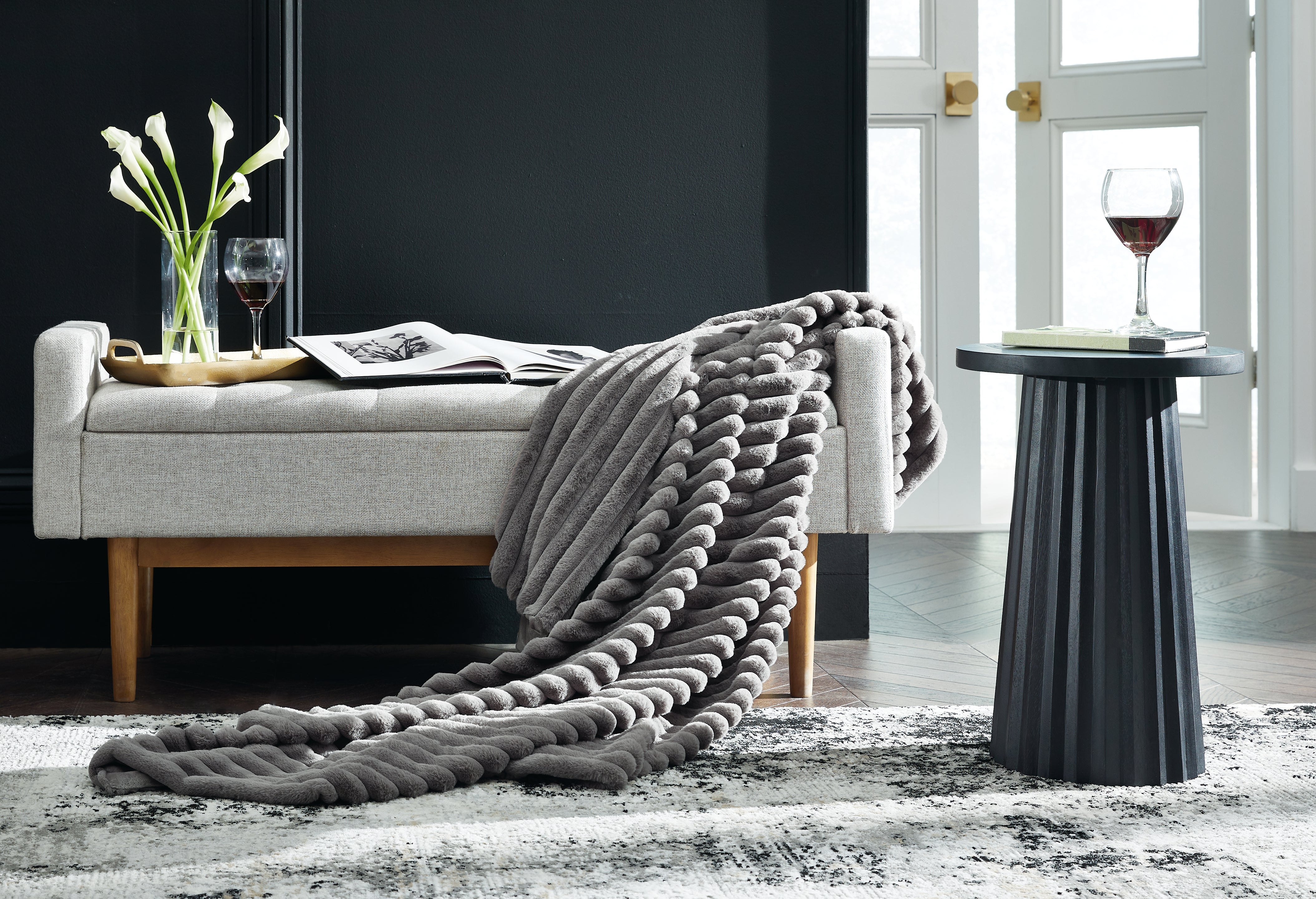 Tampa Furniture Outlet Lutz - Ashley Furniture - Alsonwell Throw (Set of 3) - Throw (3/CS) / Gray - A1001081