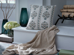 Tampa Furniture Outlet Lutz - Ashley Furniture - Paulmour Pillows - Pillow (4/CS) / Ivory/Green/Brown - A1001105