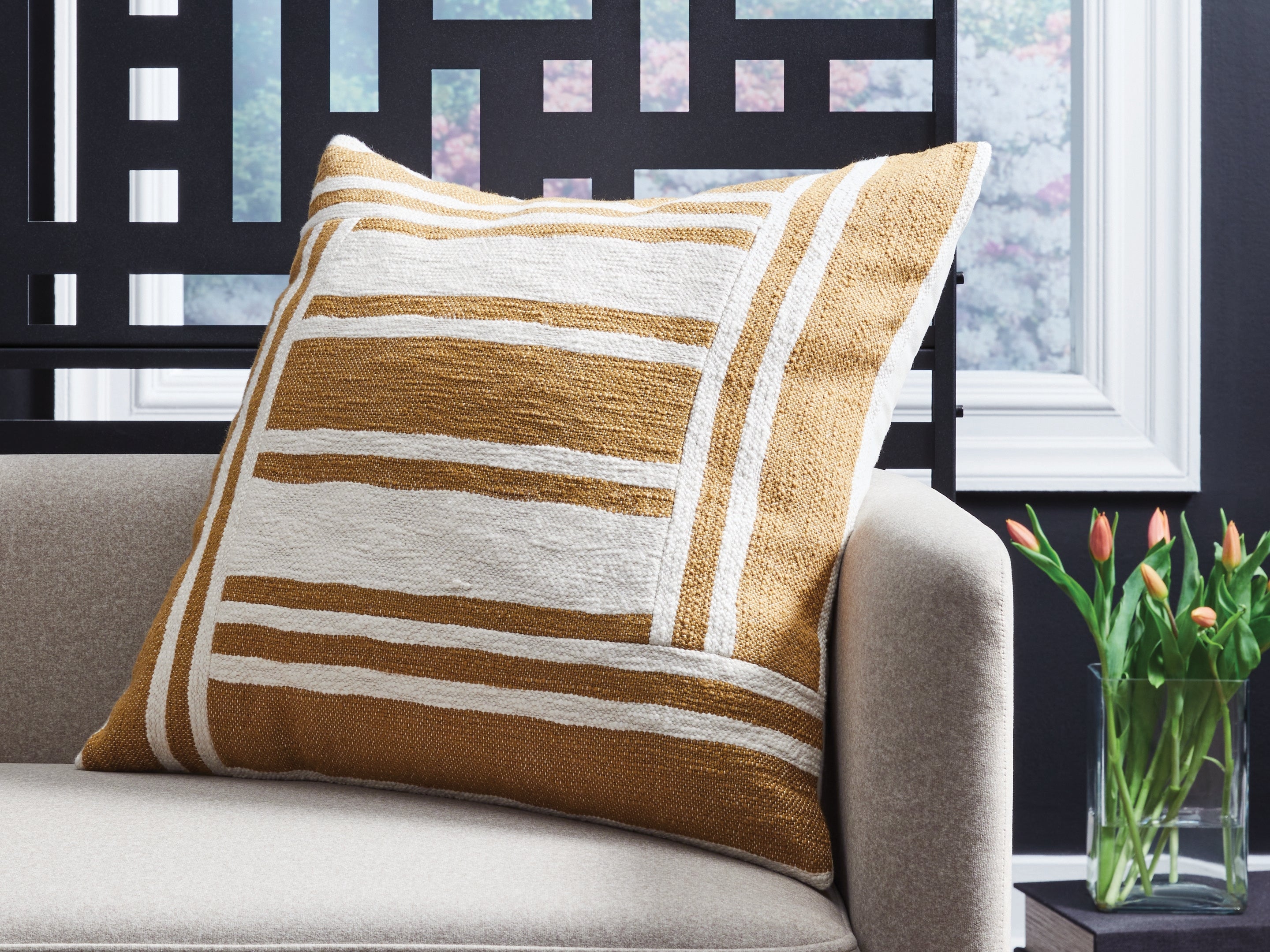 Tampa Furniture Outlet Lutz - Ashley Furniture - Darrman Pillows - Pillow (4/CS) / Ochre/Ivory - A1001116